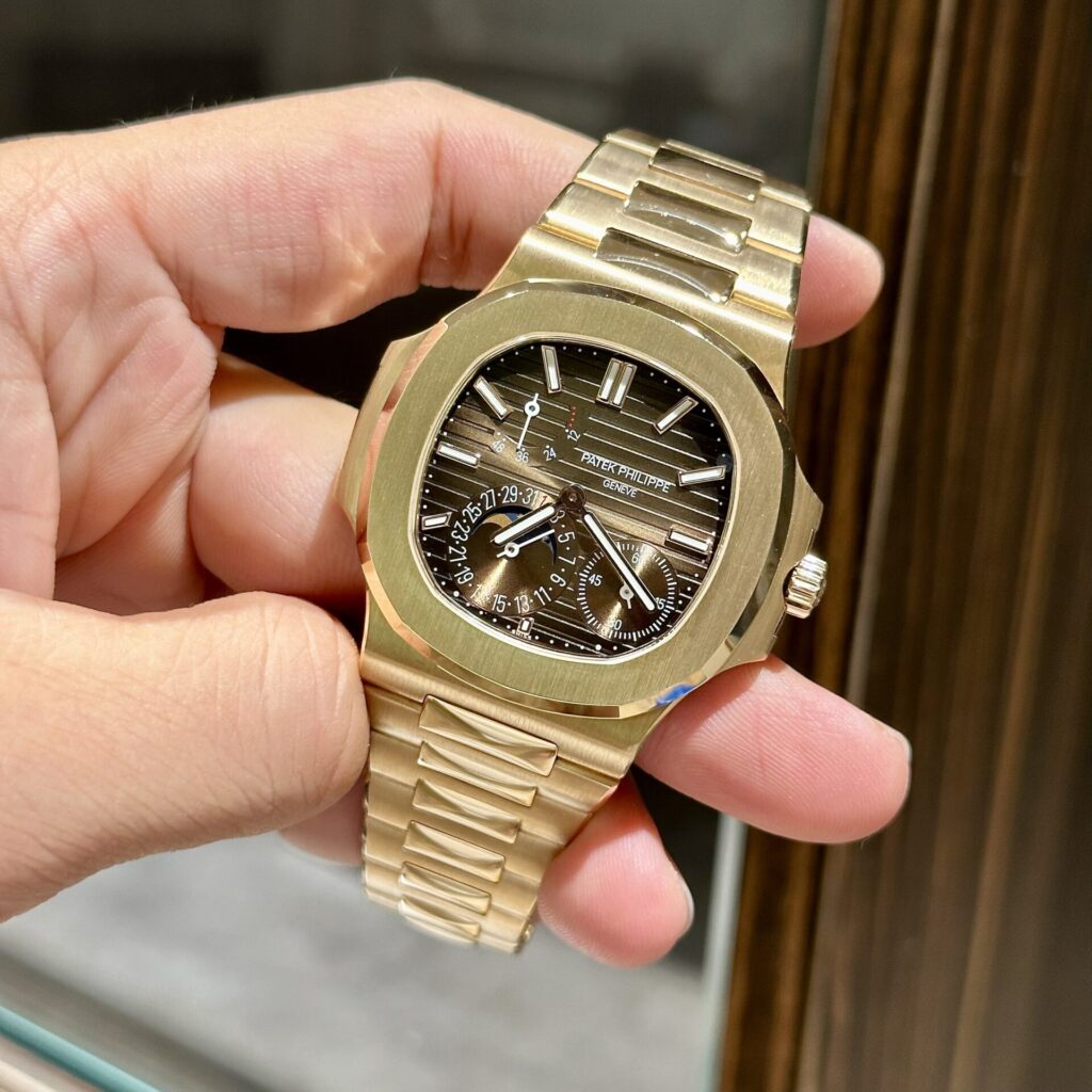 Patek Philippe Best Replica Watch Nautilus 5712R Brown Dial 18K Solid Gold 40mm - Elite Watch Atelier