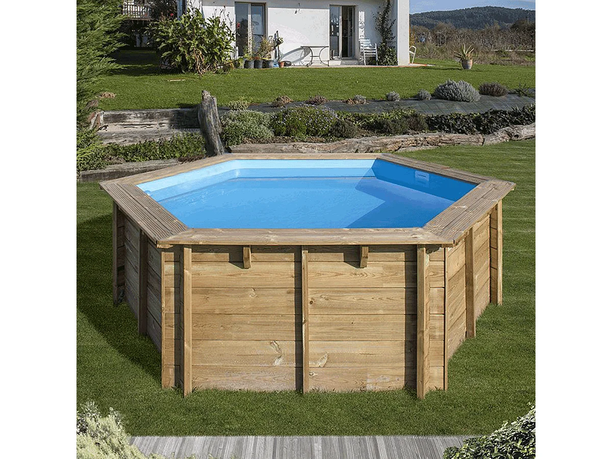 Piscine bois SWIMWOOD hexagonale Ø395x117 cm EWEN – 15m³ – filtration sable 4m3 h