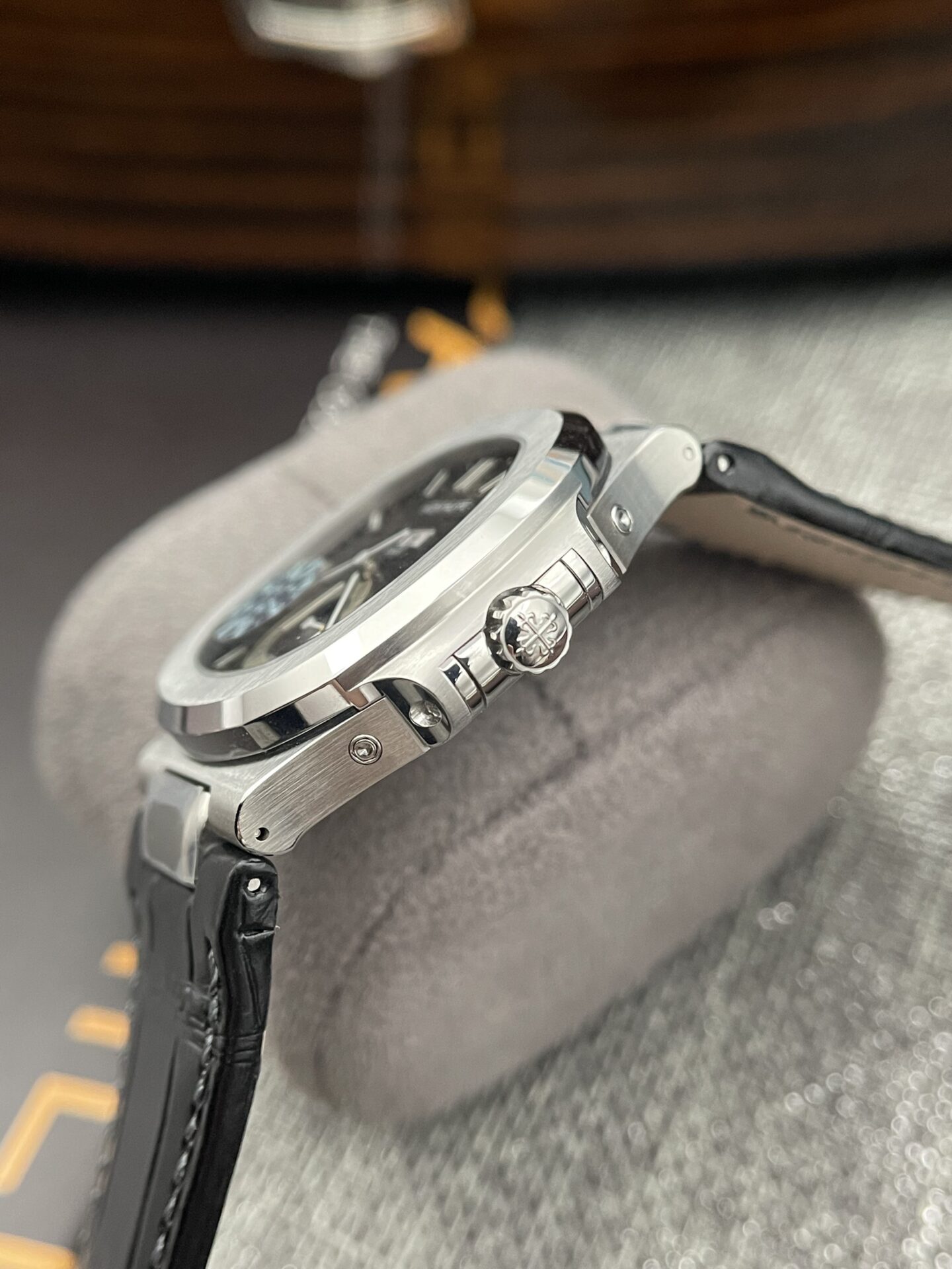 Patek Philippe Nautilus 5726 Replica Watch Gray Dial GRF 40.5mm - Top club