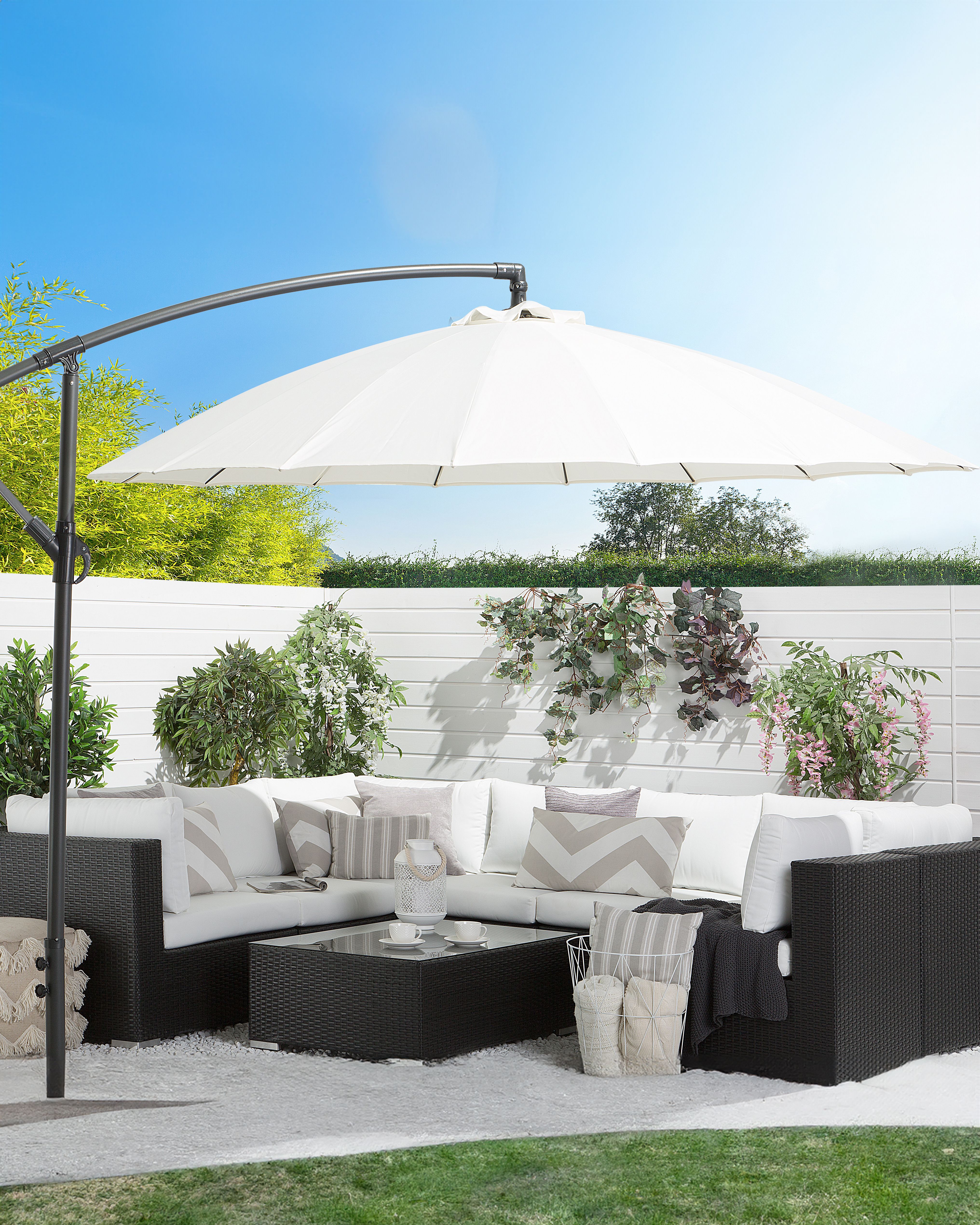 Cantilever Parasol 268 cm CALABRIA II Light Beige