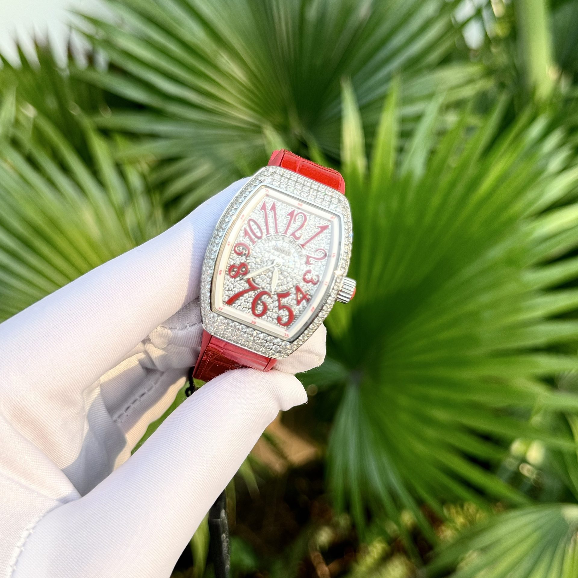 Franck Muller Replica 1:1 Watch V32 with Full Stone Red Dial ABF Factory 32x40mm - Top club