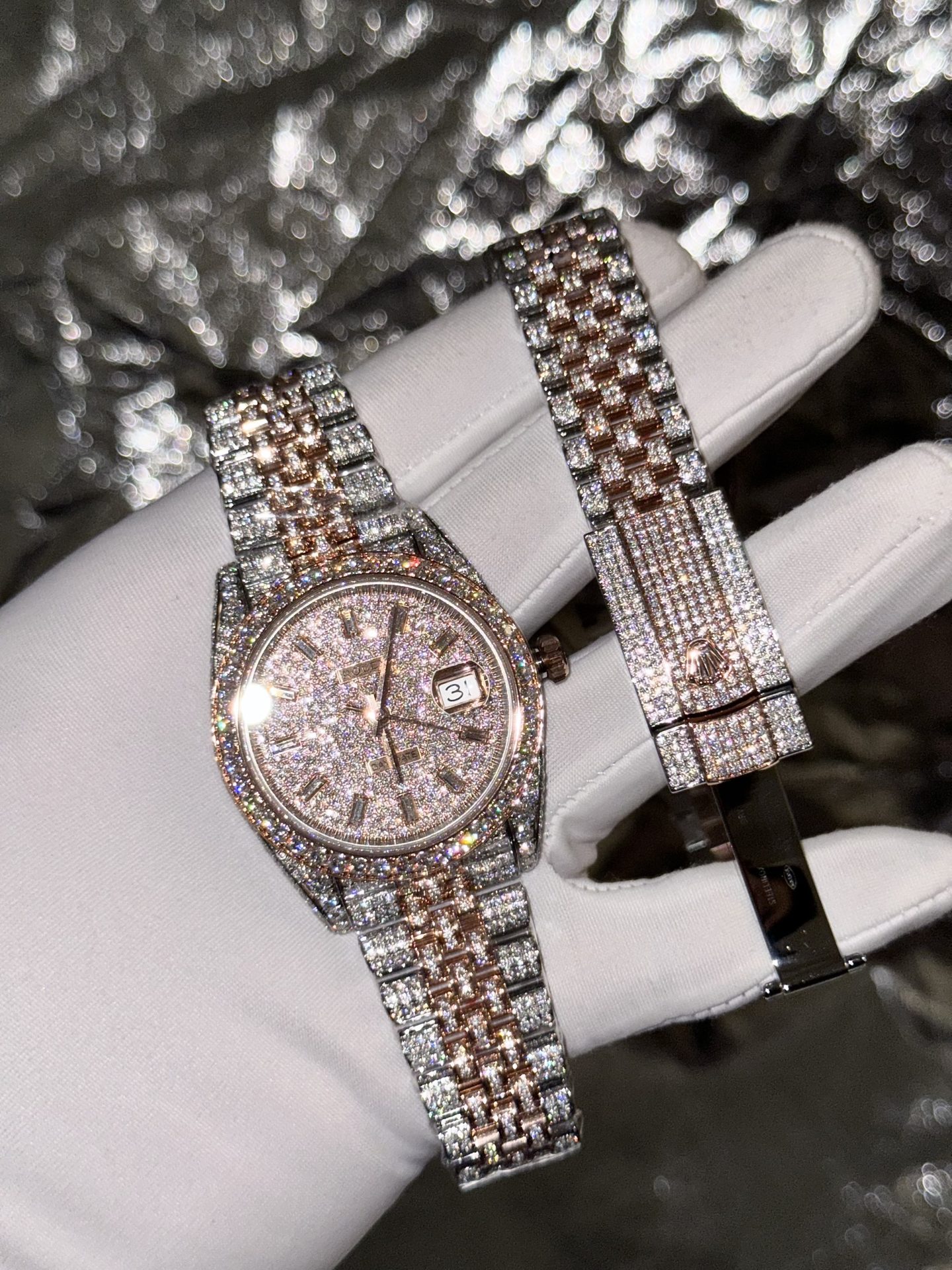 Rolex Replica 1:1 Watch DateJust With Full Diamond Moissanite Hong Kong 41mm - Top club