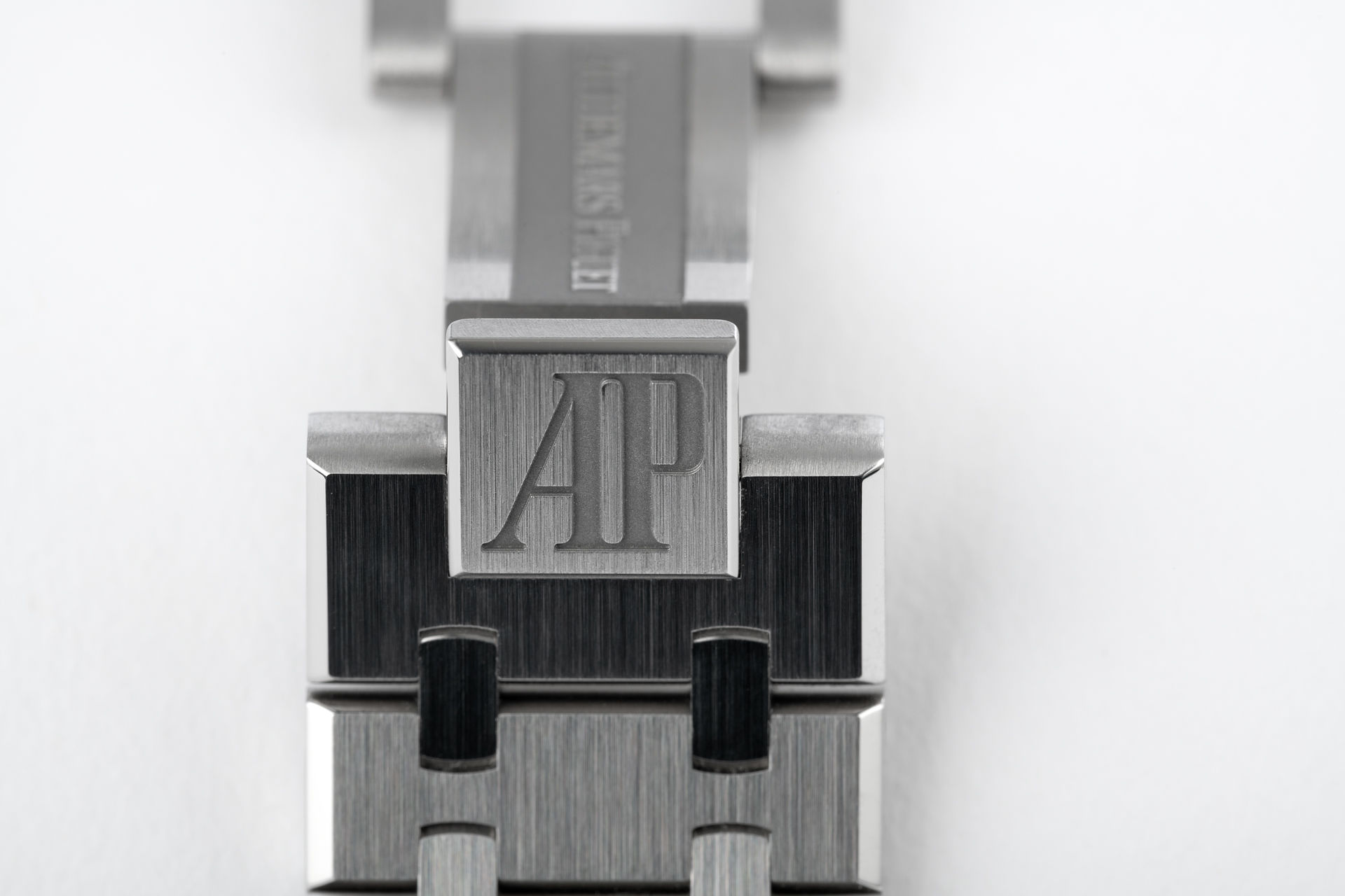 Audemars Piguet Royal Oak Self Winding  Men's Watch  15400ST.OO.1220ST.03(1:1 replica) - Top club