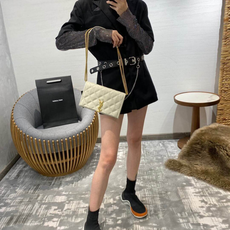 Replica Saint Laurent Becky Chain Wallet In Quilted Lambskin 5850311:1High-quality replica