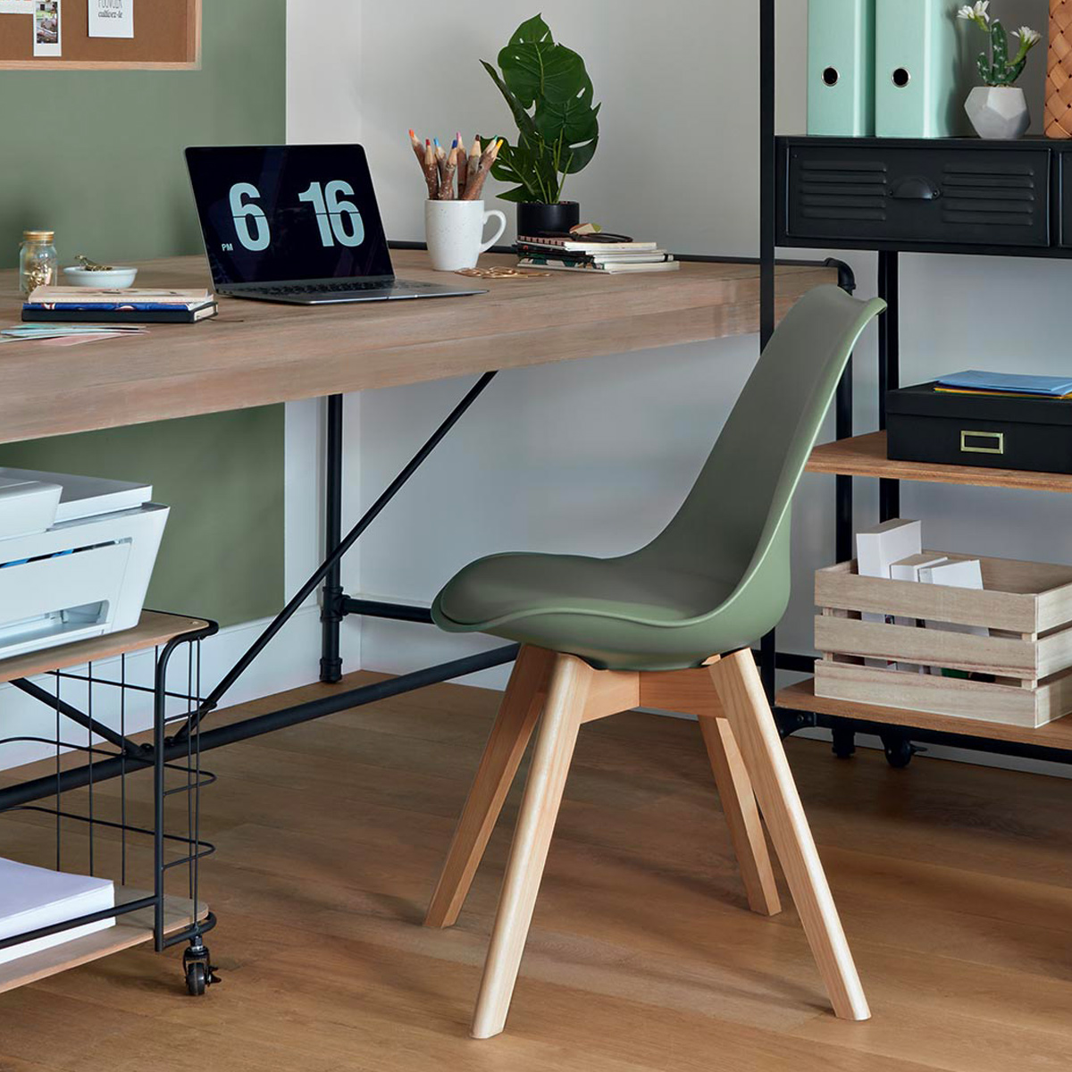 Chair "Baya", beech legs Khaki green