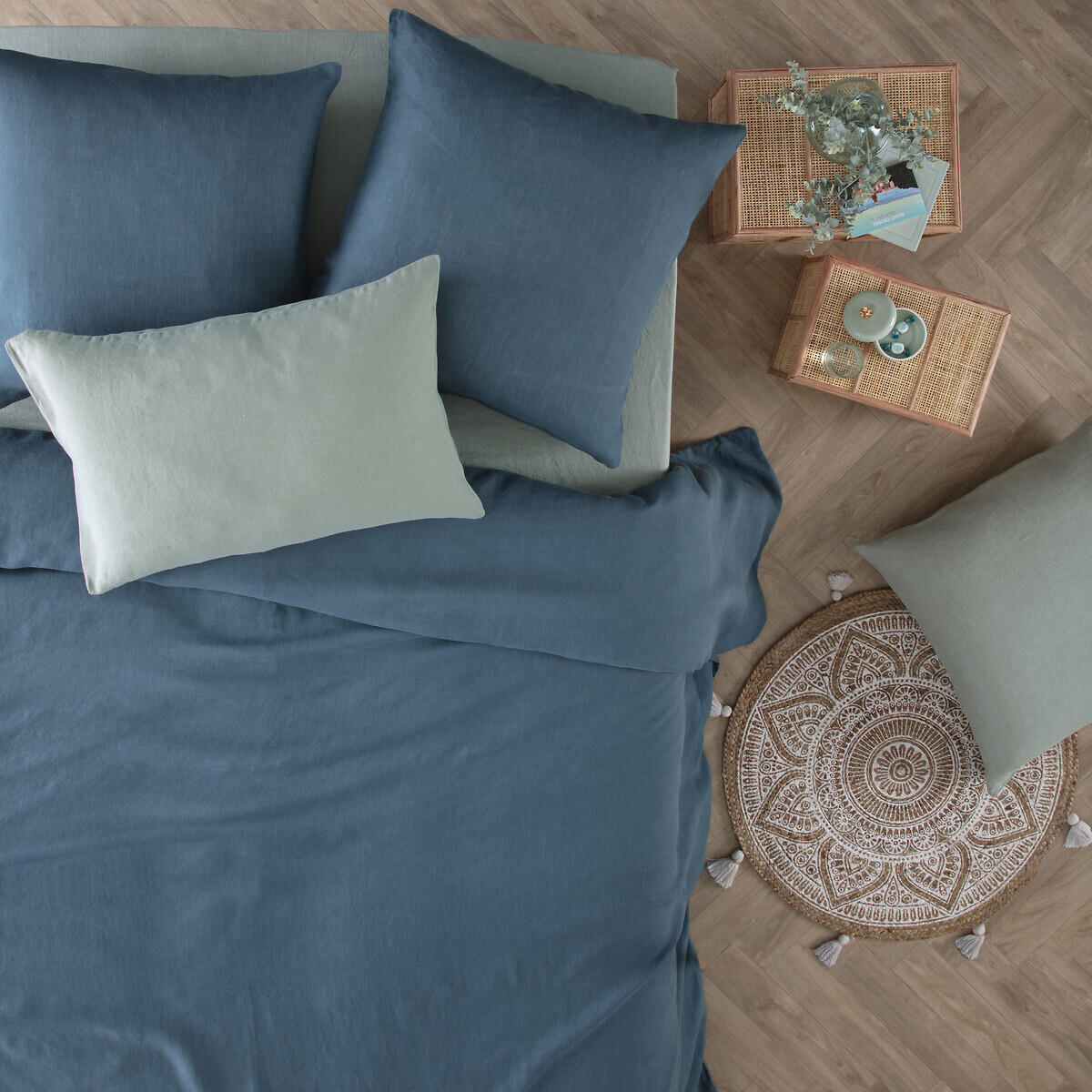Fitted sheet "Linah", washed linen Celadon blue, 140x190 cm