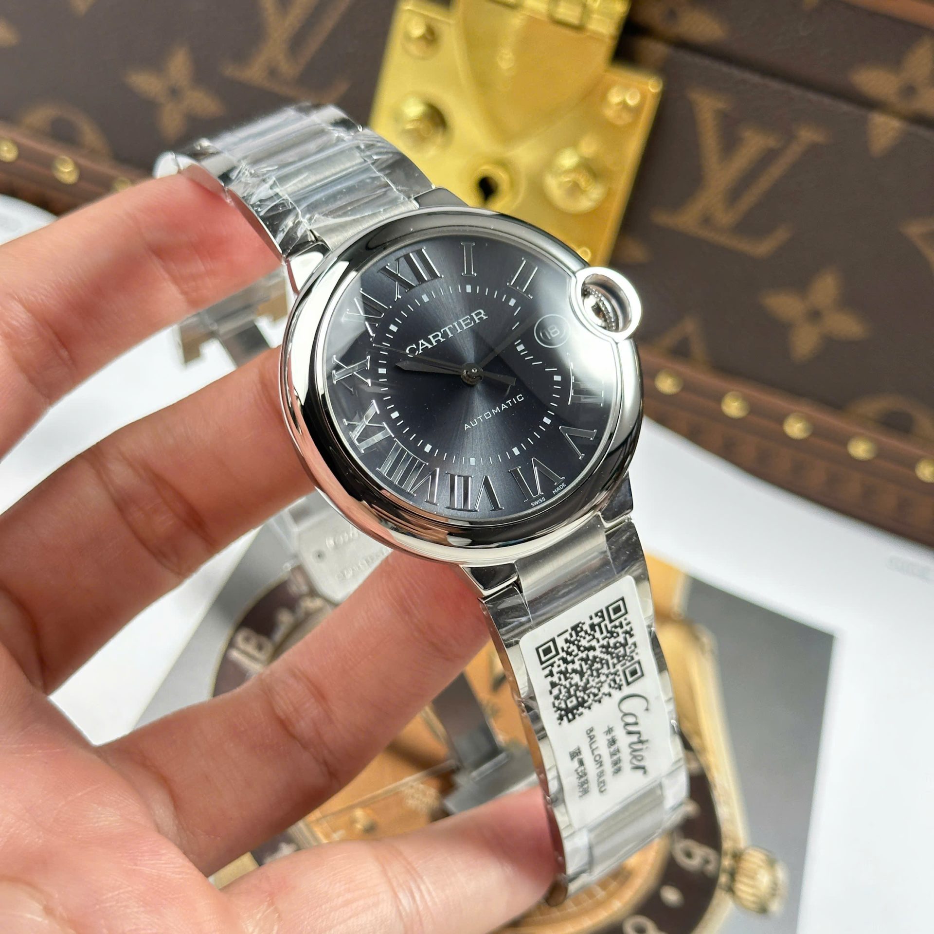 Cartier Ballon Bleu Replica Watch Gray Dial Metal Wire AF Factory 40mm - Top club