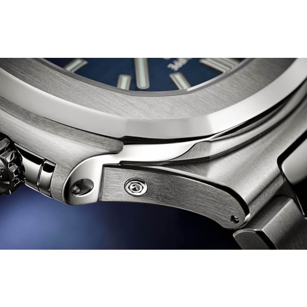 Patek Philippe Nautilus Steel 5726-1A-014 with Black Gradated dial(1:1 replica) - Top club