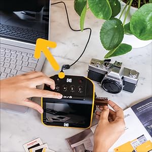 Zdjęcia z 14 lub 22 pamięciami i łatwe przenoszenie na komputer