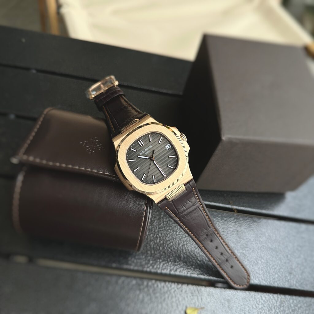 Patek Philippe Nautilus 5711 Rose Gold Grey Dial Replica 1:1 Watch Factory 3K 40mm - Top club