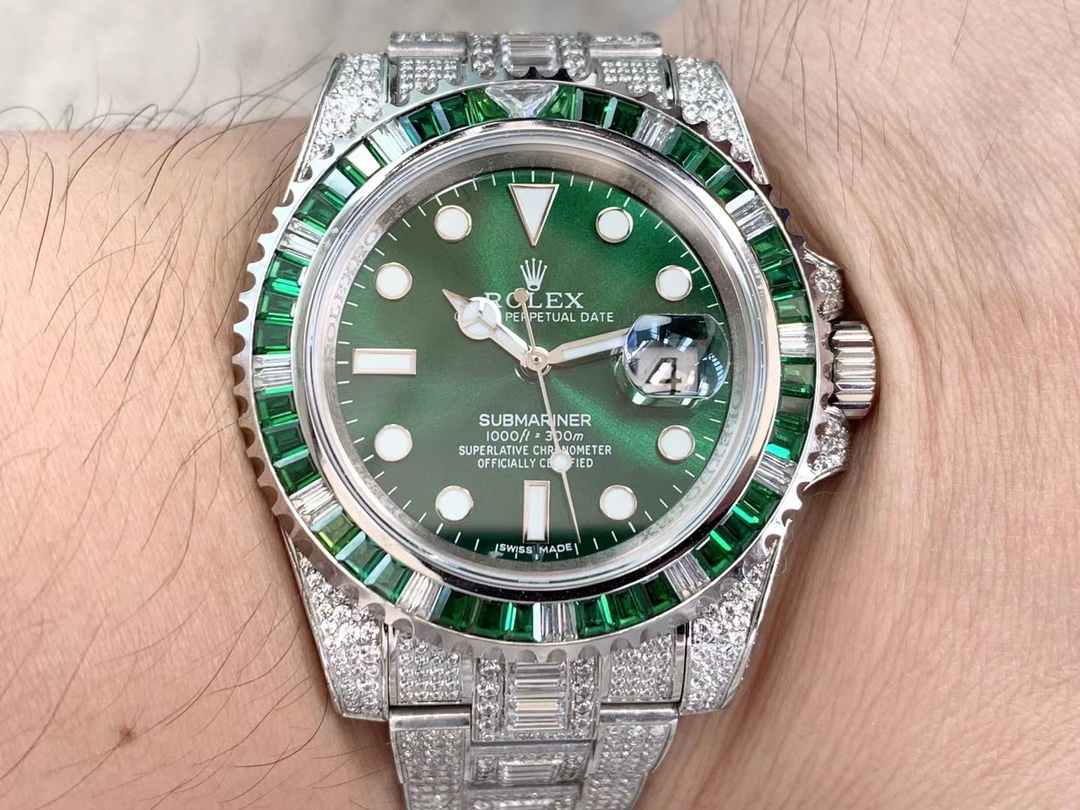 Rolex Submariner Special Diamonds - Green Diamonds - All Diamonds - 40mm(1:1 replica) - Top club