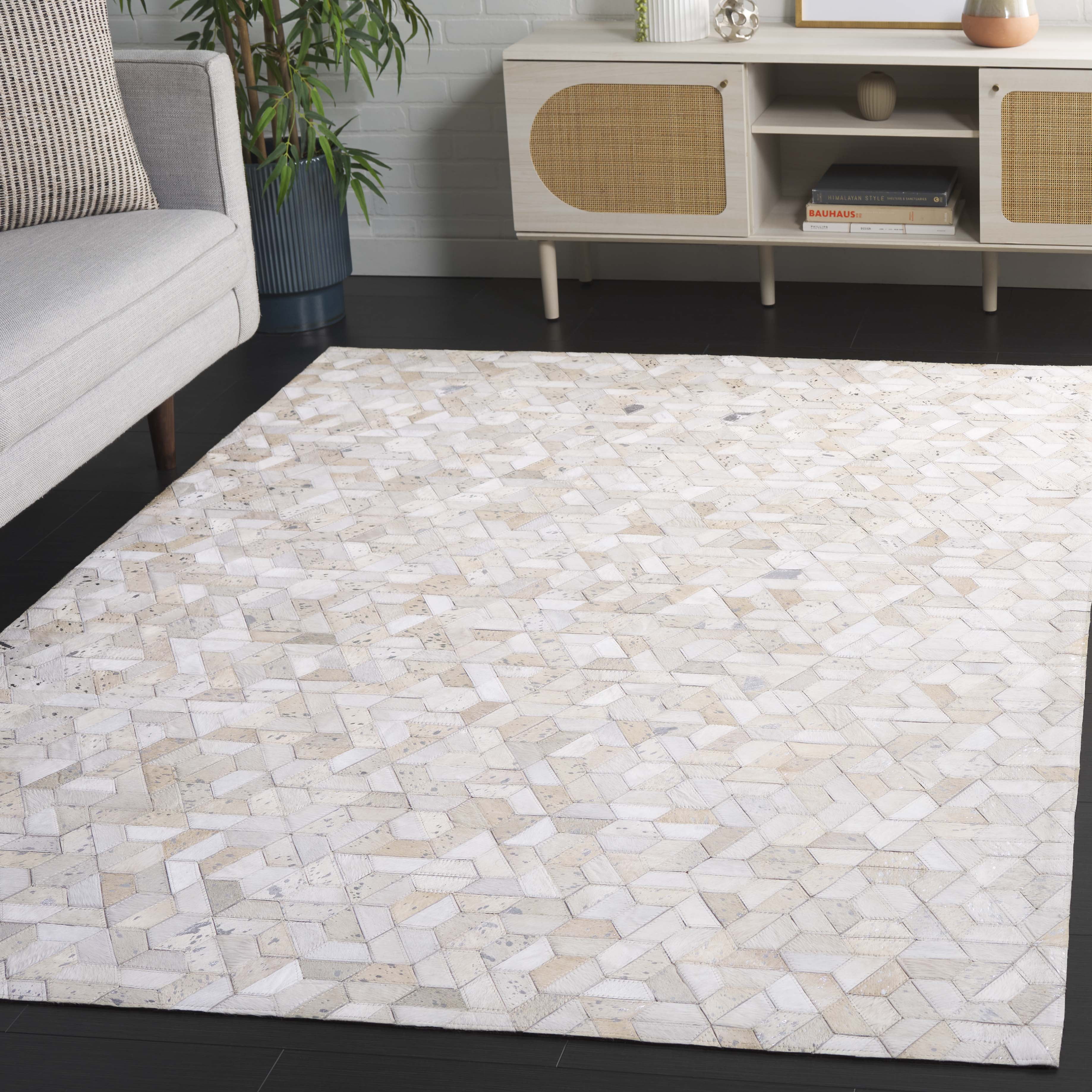SAFAVIEH Studio Leather June Geometric Area Rug, Ivory/Silver, 8' x 10'