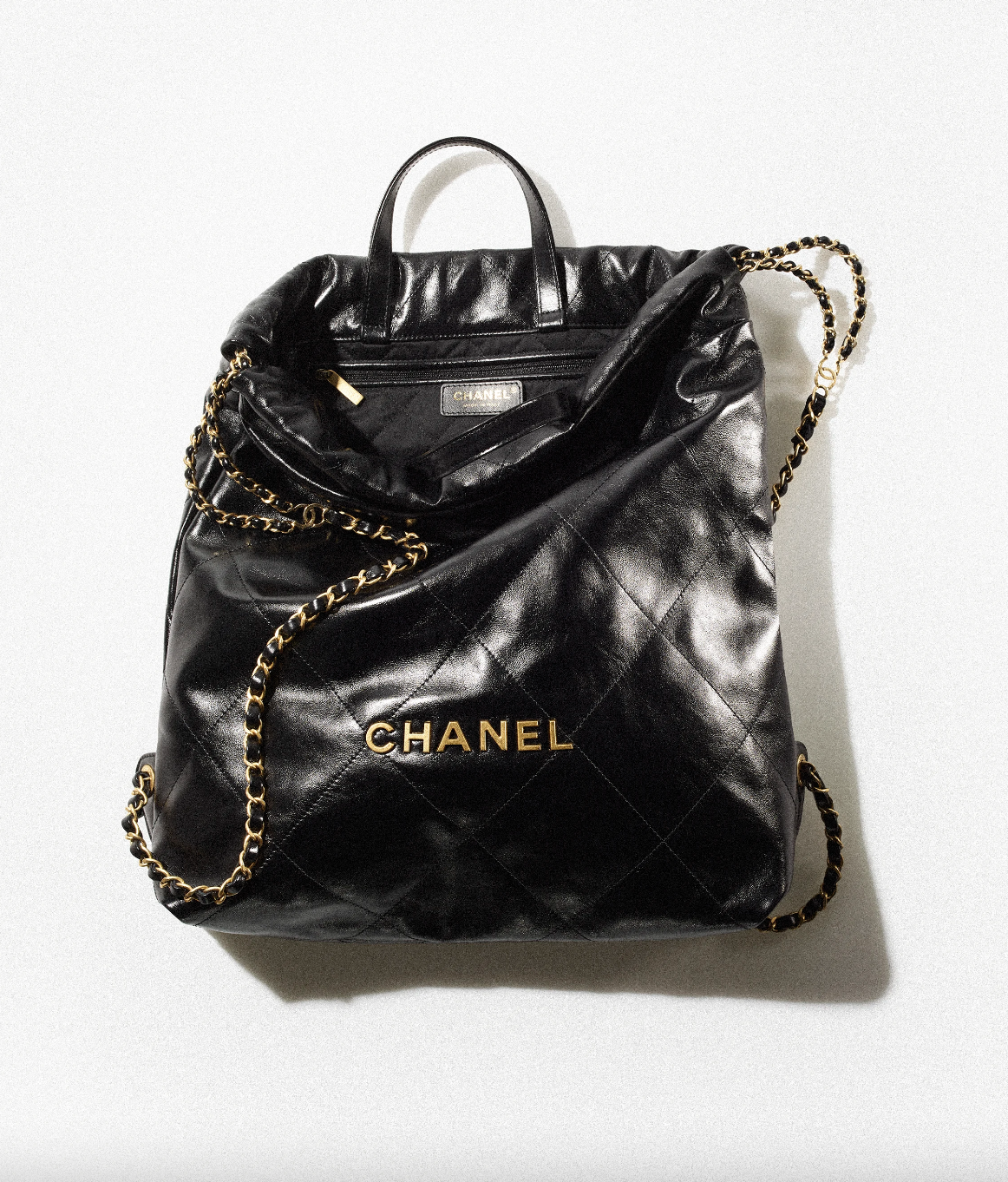 CHANEL 22 BACKPACK Calfskin & Silver Metal Black1:1High-quality replica