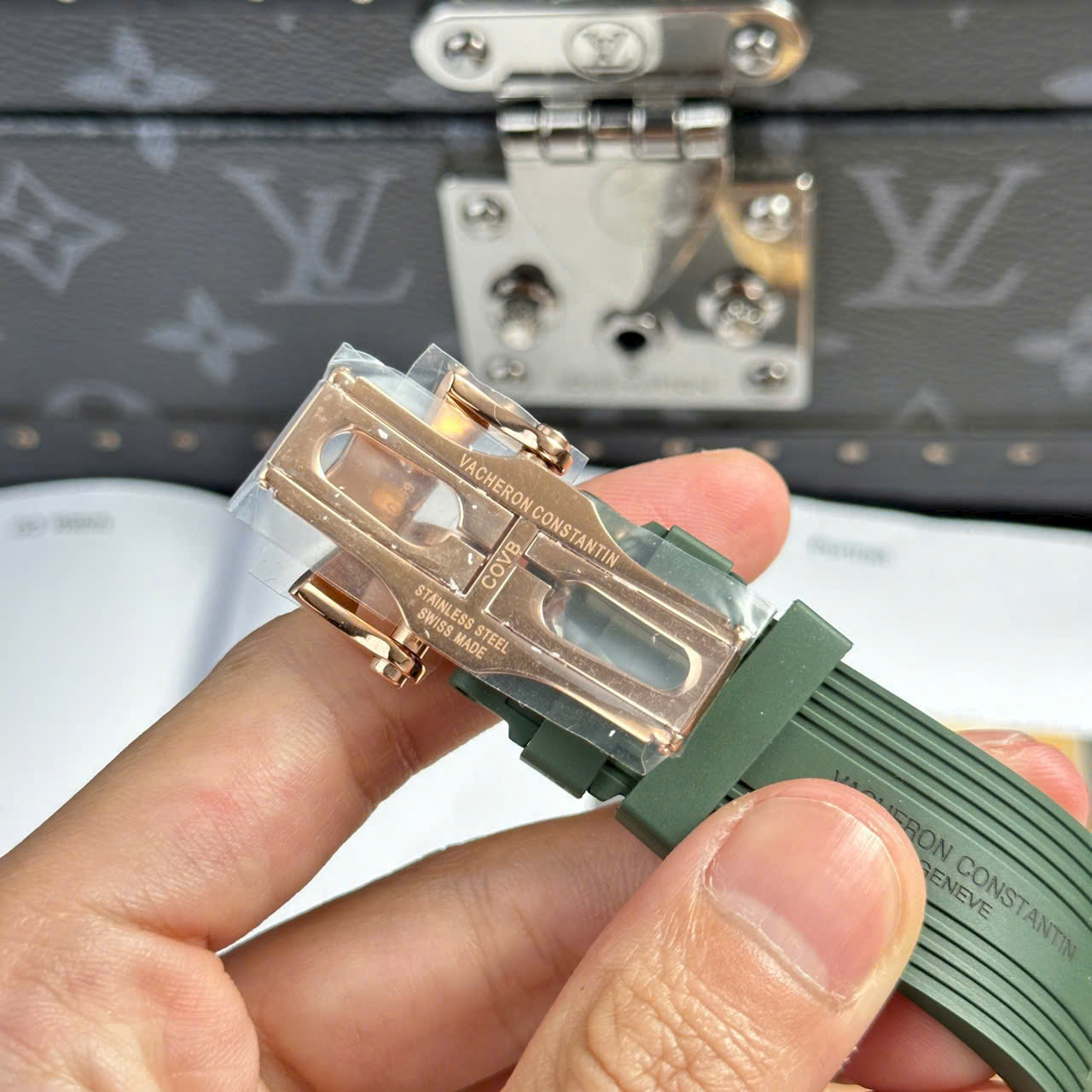 Vacheron Constantin Replica Watch Overseas 4500V Green Dial Rubber Strap 41mm - Top club