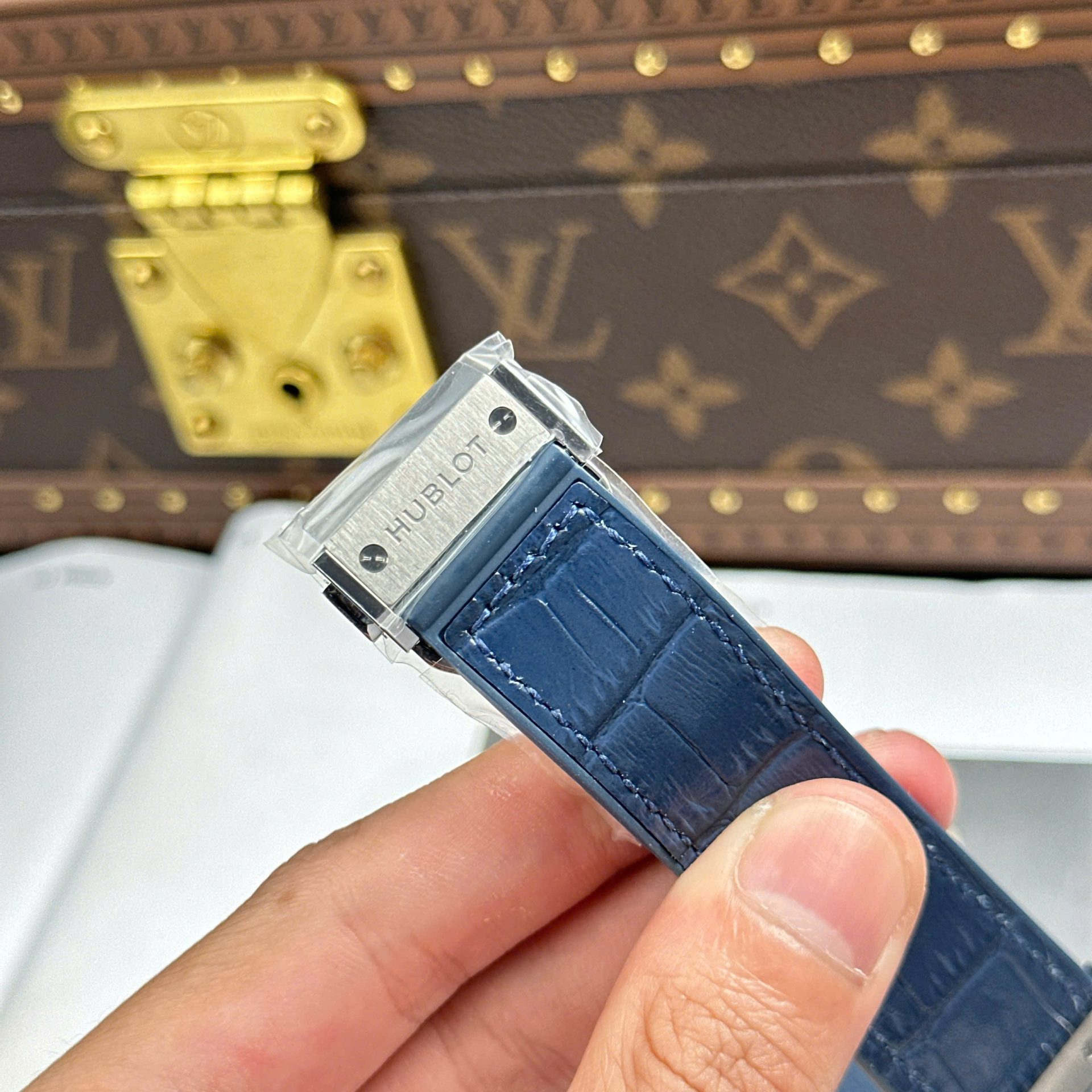 Hublot Classic Fusion Titanium Imitation Watches Blue Dial Weight 84 Grams Super Light JJZ Factory 42mm - Top club