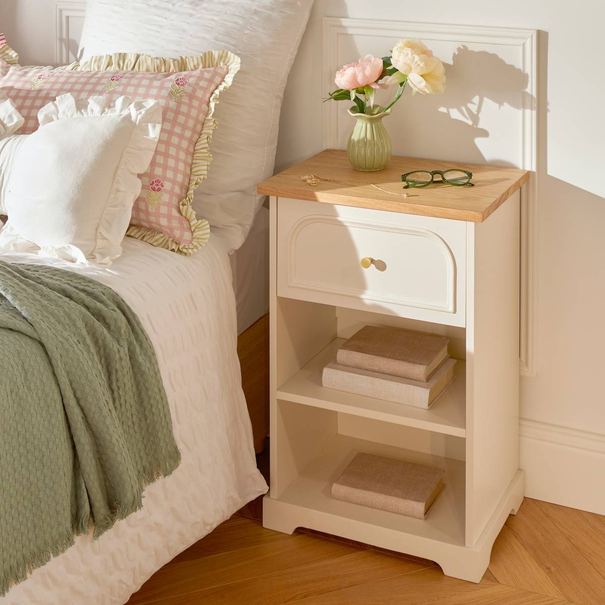 Bedside Table "Mohea" Ivory, 45x30 cm