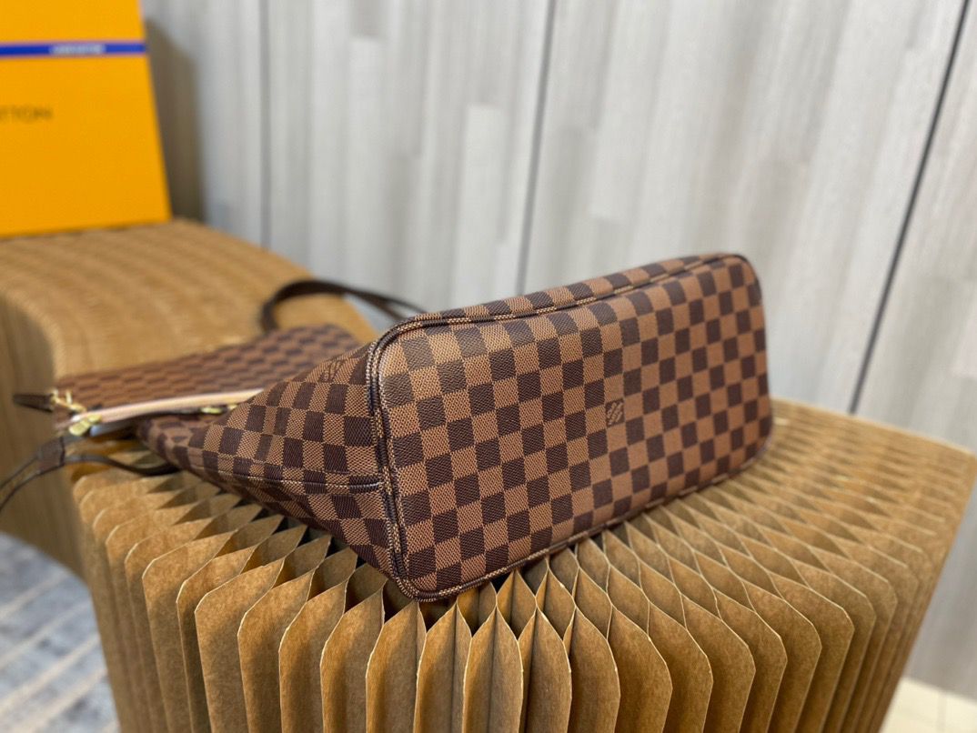 Louis Vuitton Neverfull MM Tote Bag – LB4021:1High-quality replica