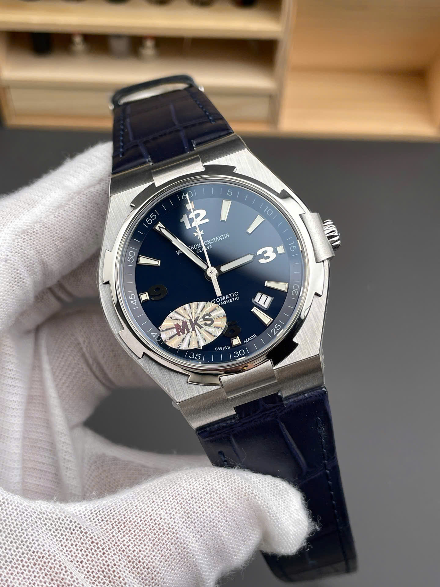Vacheron Constantin Luxury Replica Watches Overseas 47040 Blue Dial MKS Factory 42mm - Top club