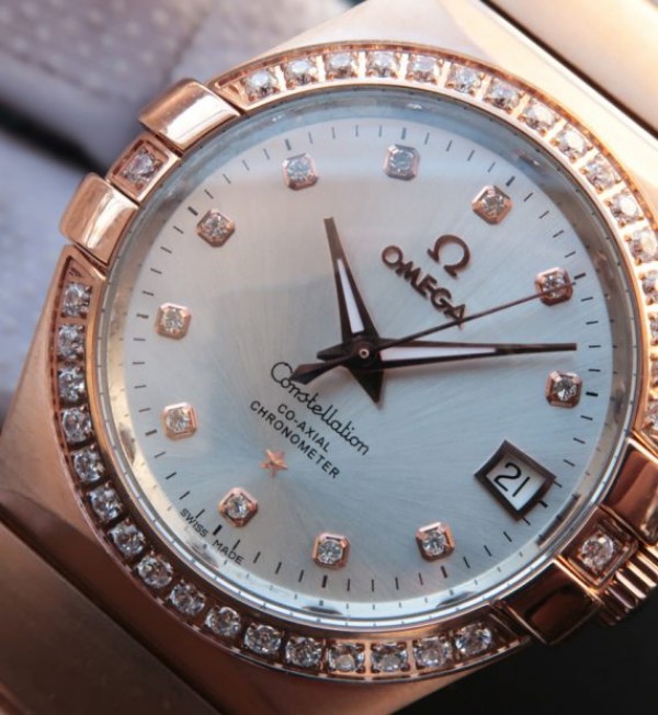 Replica Omega V6 Constellation RG White Dial Diamonds Bezel RG Bracelet A2500 - Elite Watch Atelier
