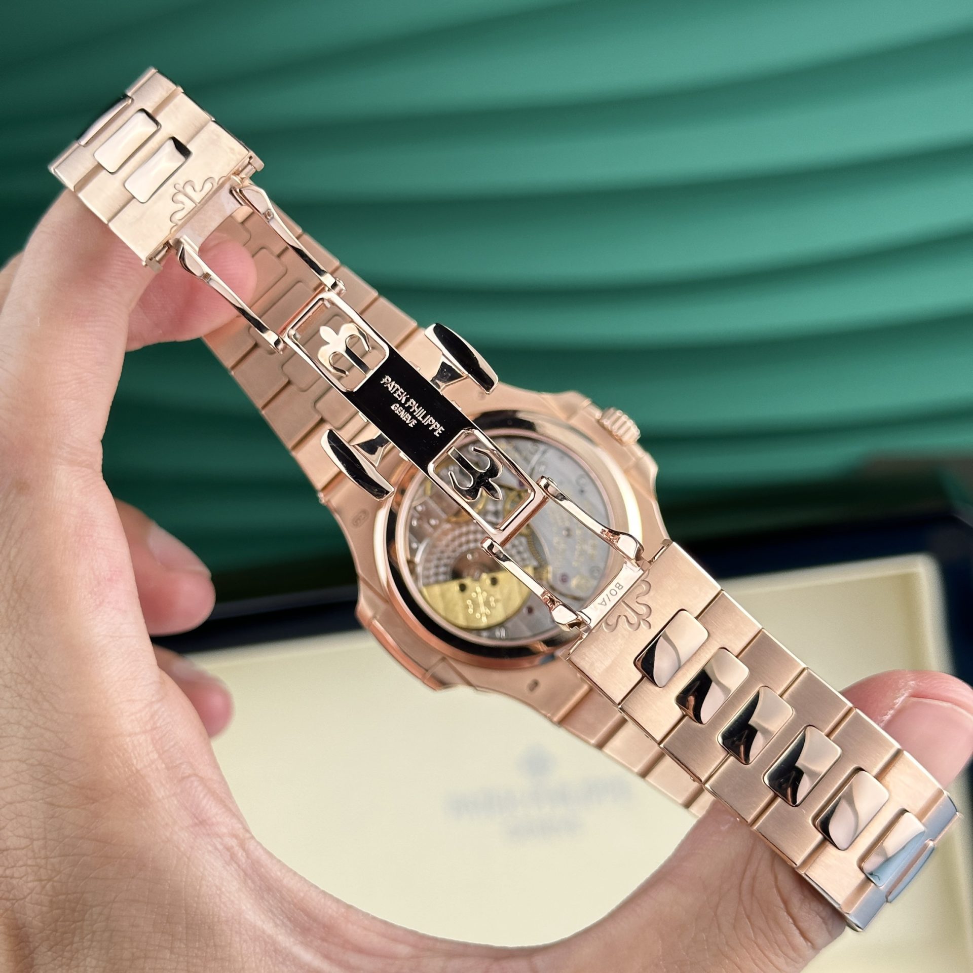 Patek Philippe Nautilus 5712R Custom Gold Wrapped Refined Movement 40mm - Top club