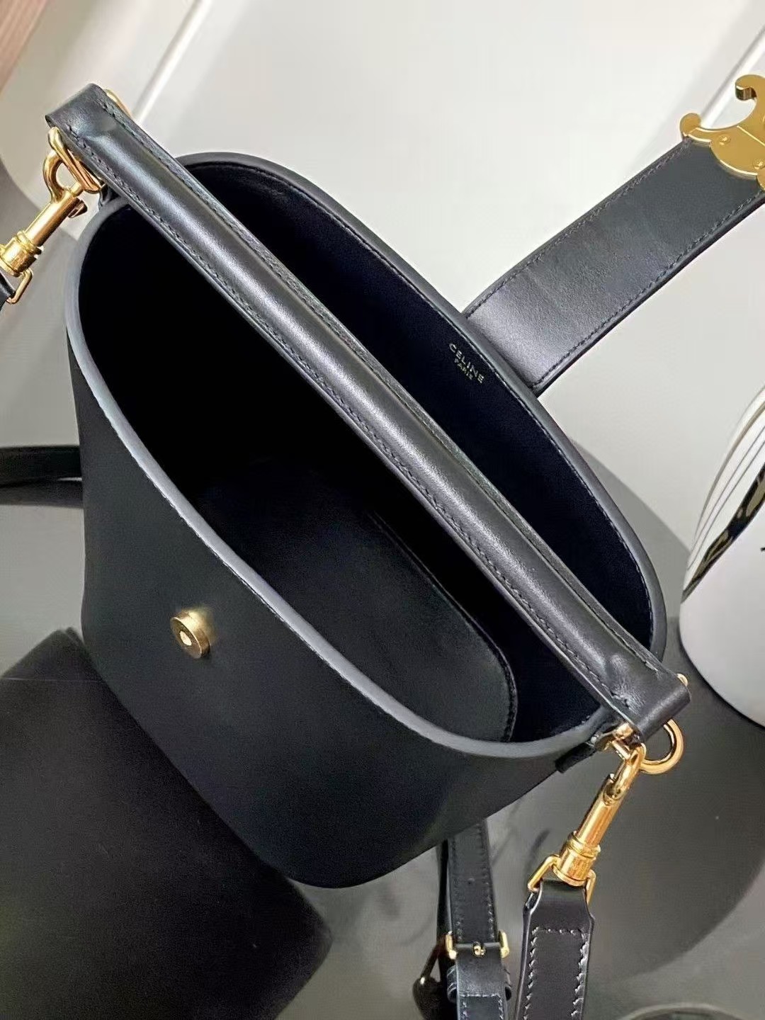 CELINE SMALL BUCKET LOUISE1:1High-quality replica