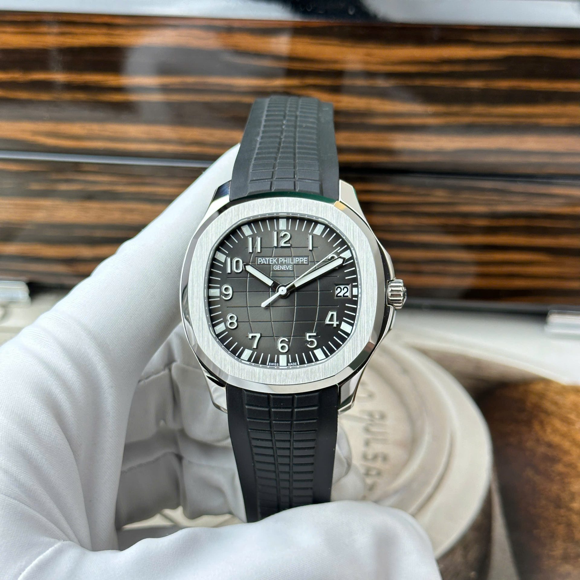 Patek Philippe Aquanaut 5167 Replica Watch Custom Like Auth VVIP 40mm - Top club