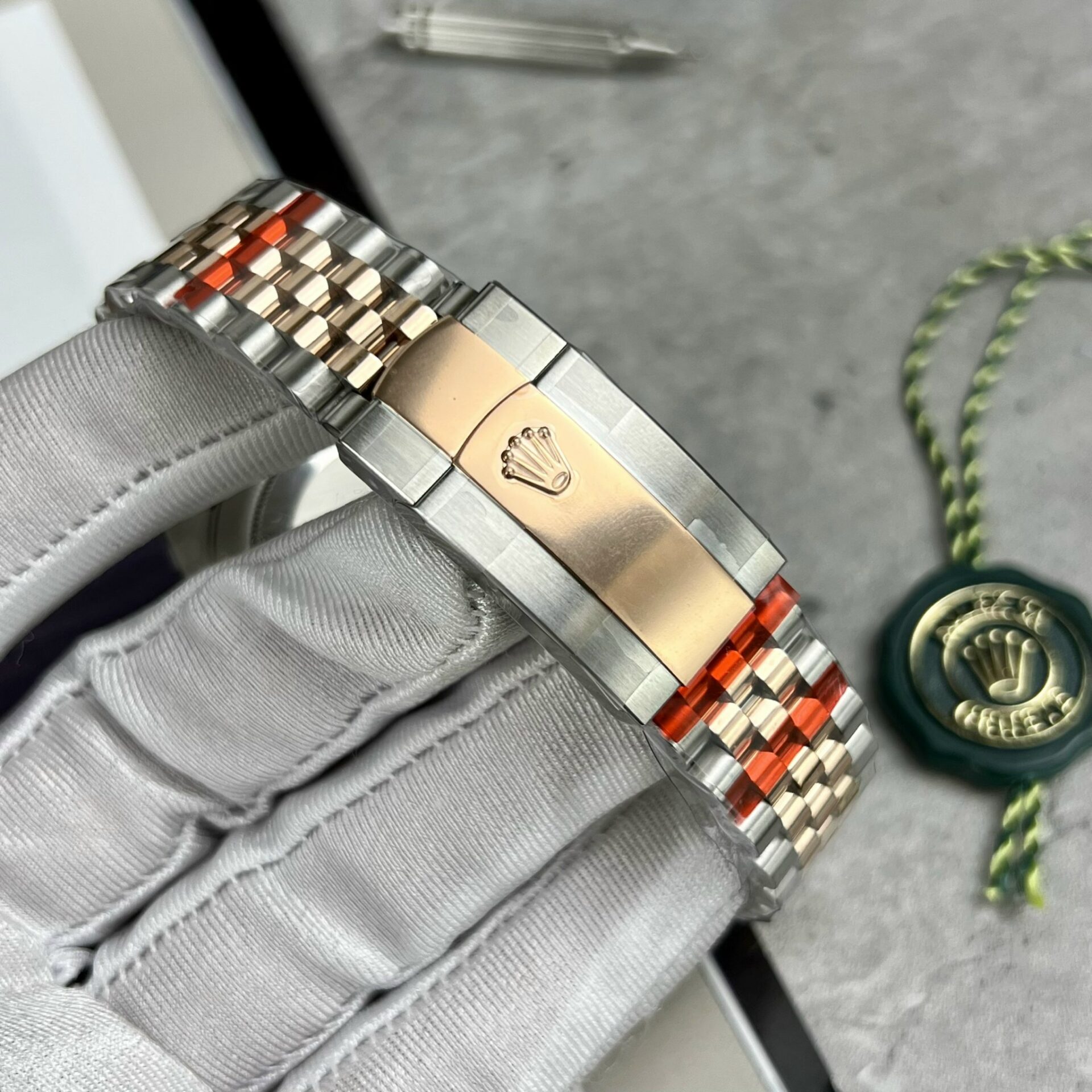 Rolex Replica Watch DateJust Wimbledon Dial Demi Strap Rose Gold Plated EW 41mm - Top club