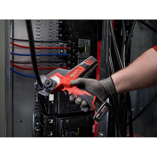 M12 12V Lithium-Ion Cordless 600 MCM Cable Cutter Kit with One 3.0Ah Battery, Charger and Hard Case - Image 9