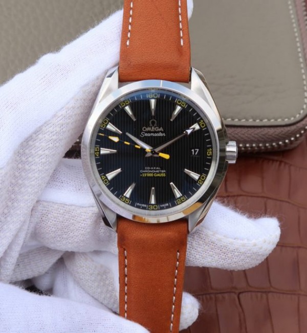 Replica Omega XF Aqua Terra 15,000 Gauss Anti-Magnetic Leather Strap A8500 - Elite Watch Atelier