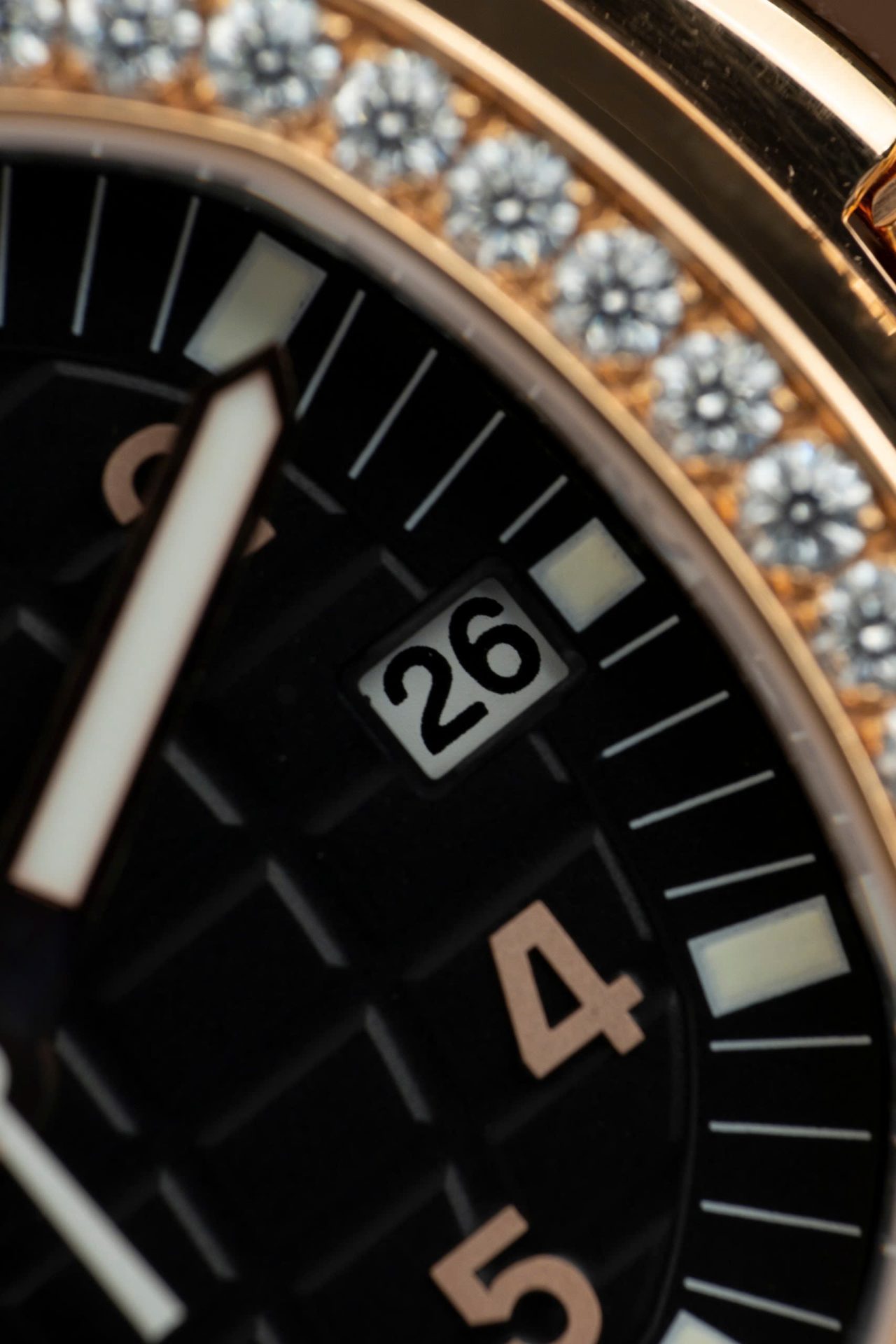 Patek Philippe Aquanaut 5067 Replica Watch Bezel Moissanite Diamonds PPF Factory 35.6mm - Top club