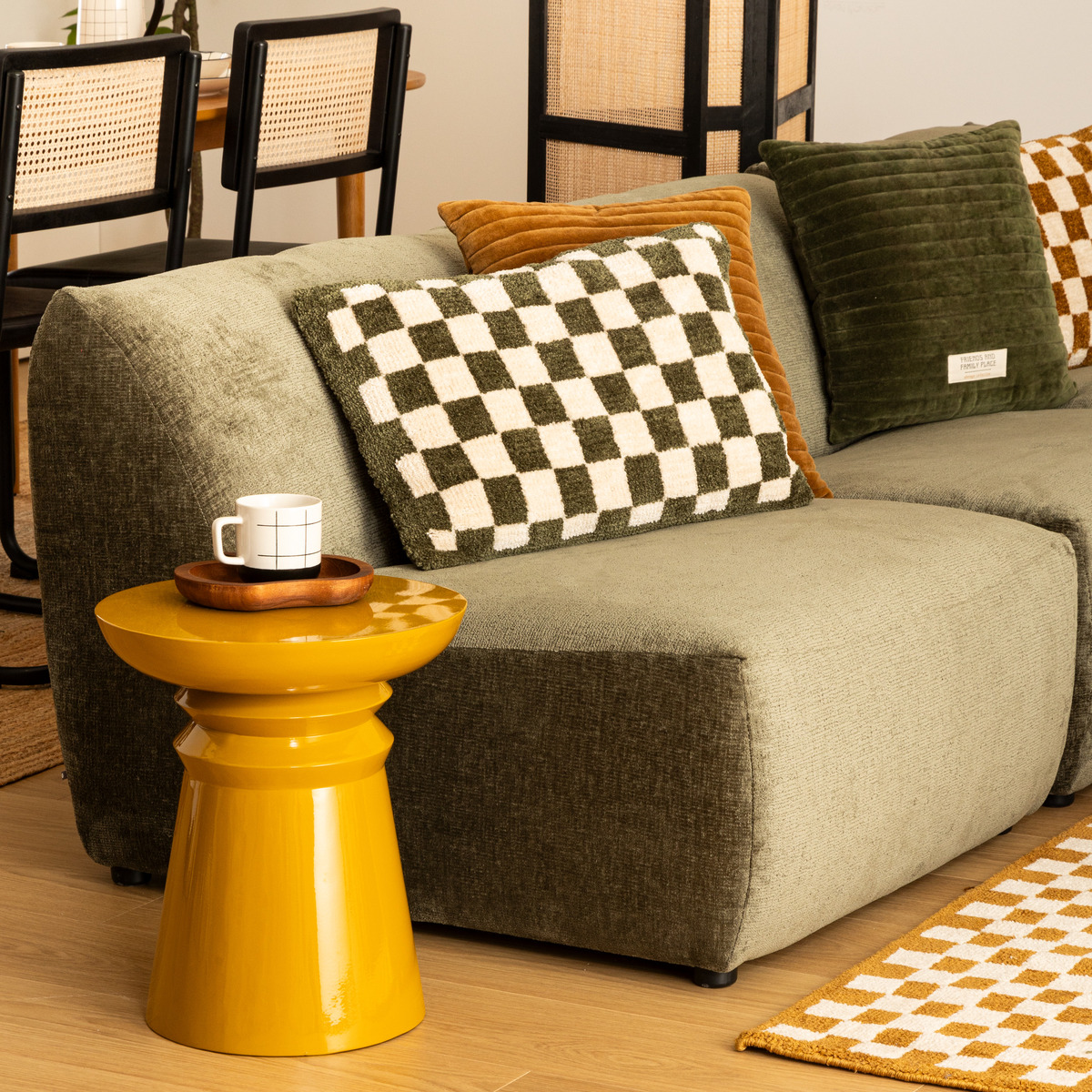 Totem side table "Jaya" Mustard yellow metal, D.38 cm