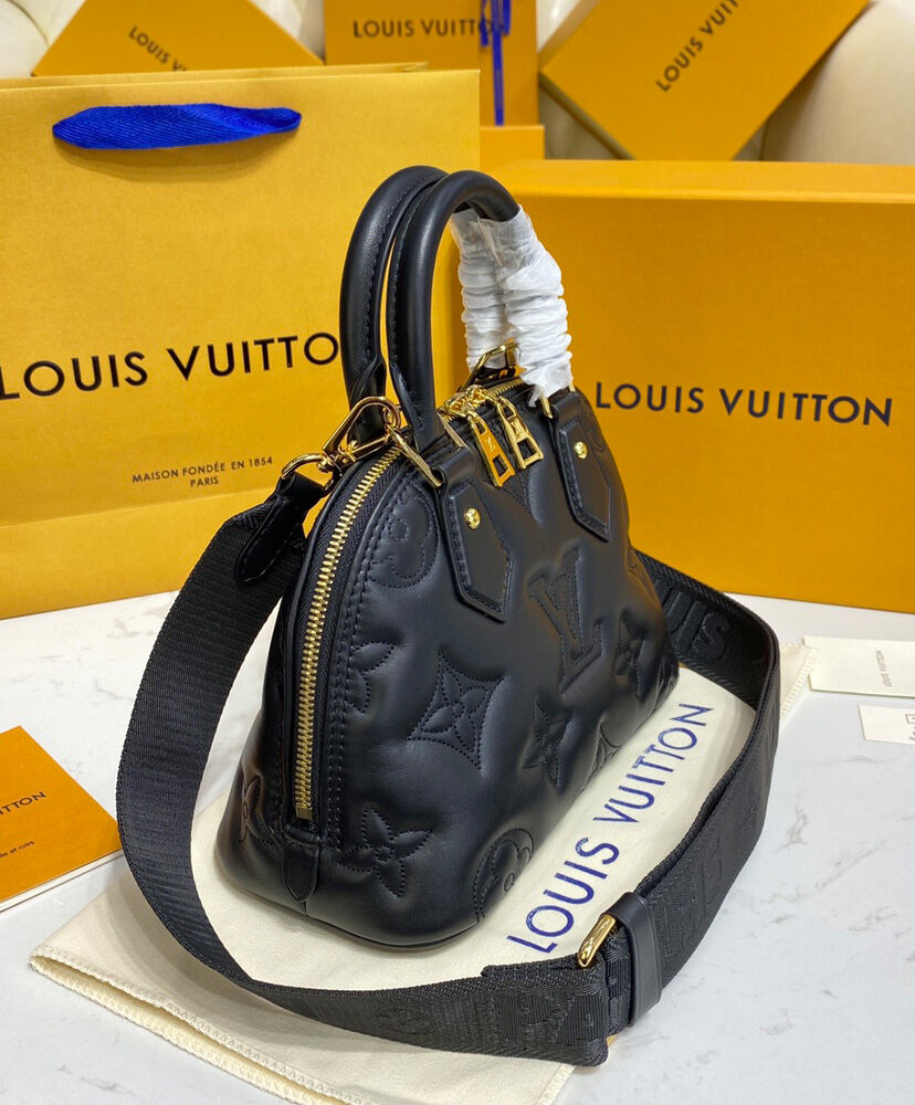 Louis Vuitton Alma BB1:1High-quality replica