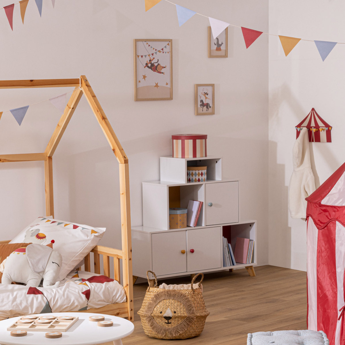 Coat hook "Circus" Wood, red, h.25 cm