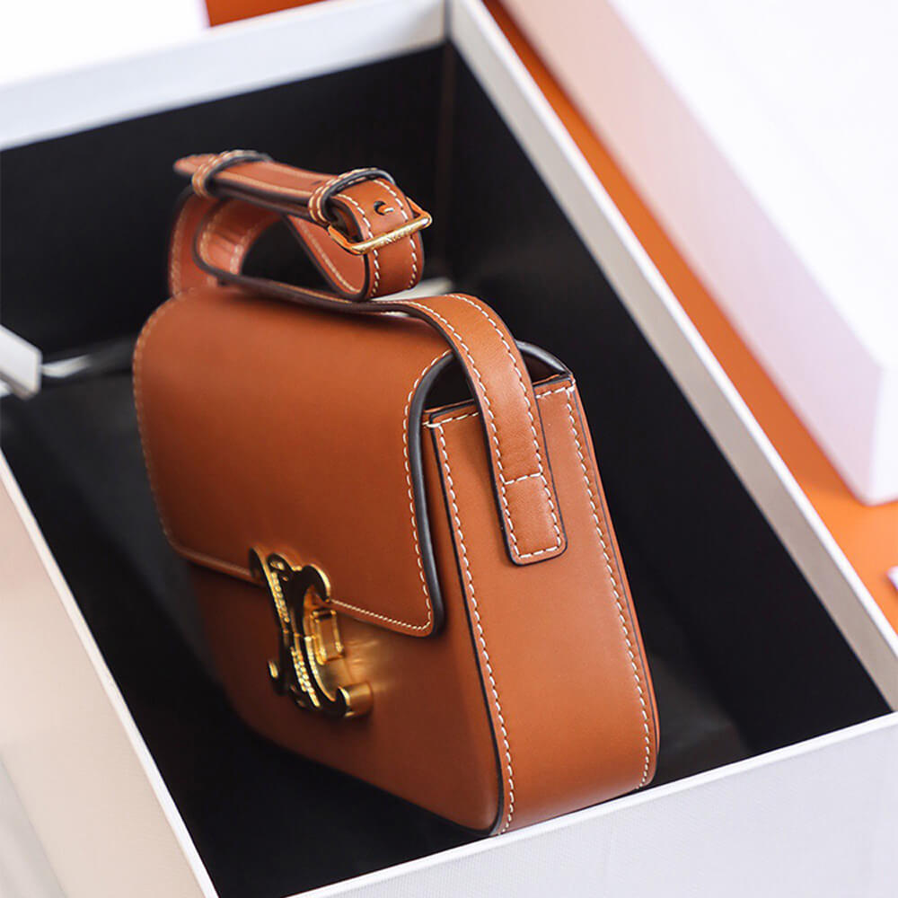 CELINE TRIOMPHE SHOULDER BAG1:1High-quality replica
