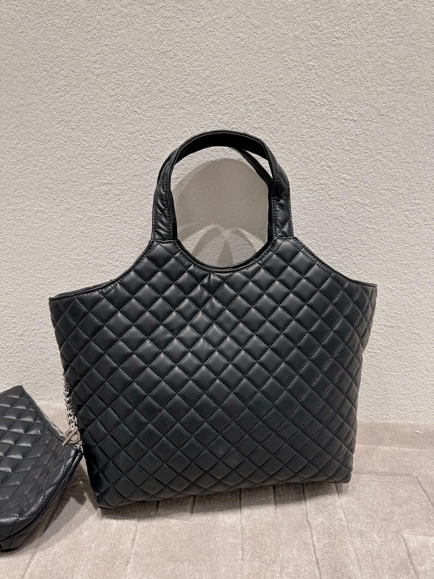 TO – Luxury Bags SLY 2791:1High-quality replica