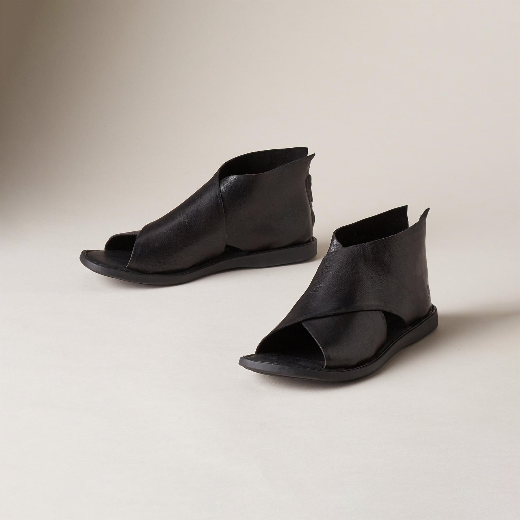 Iwa Sandals - Sundance Clothing