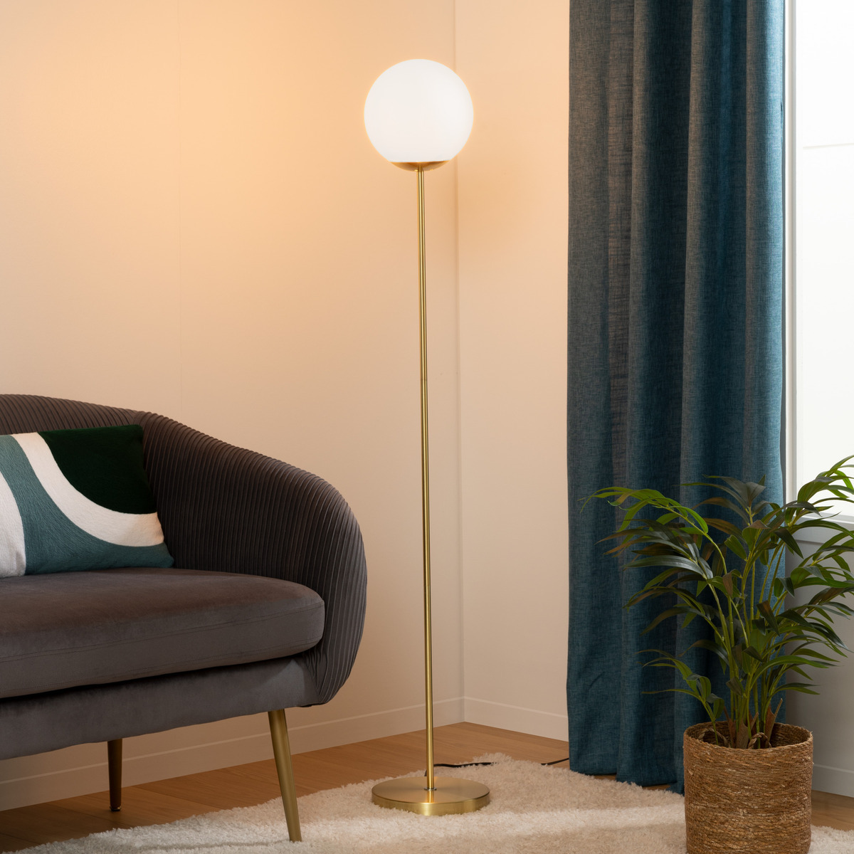 Floor lamp "Dris" Gilded metal, H.134 cm