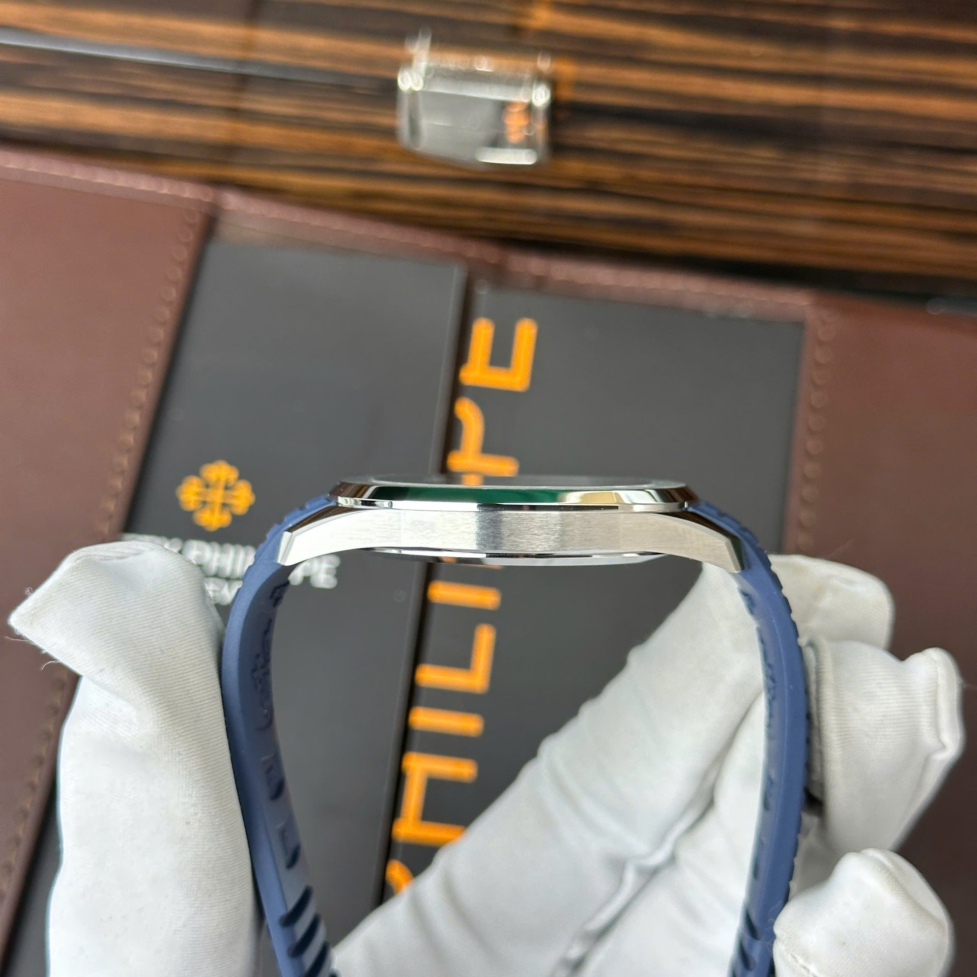 Patek Philippe Aquanaut 5168G Blue Dial Best Replica Watch Custom Like Auth 42.2mm - Top club