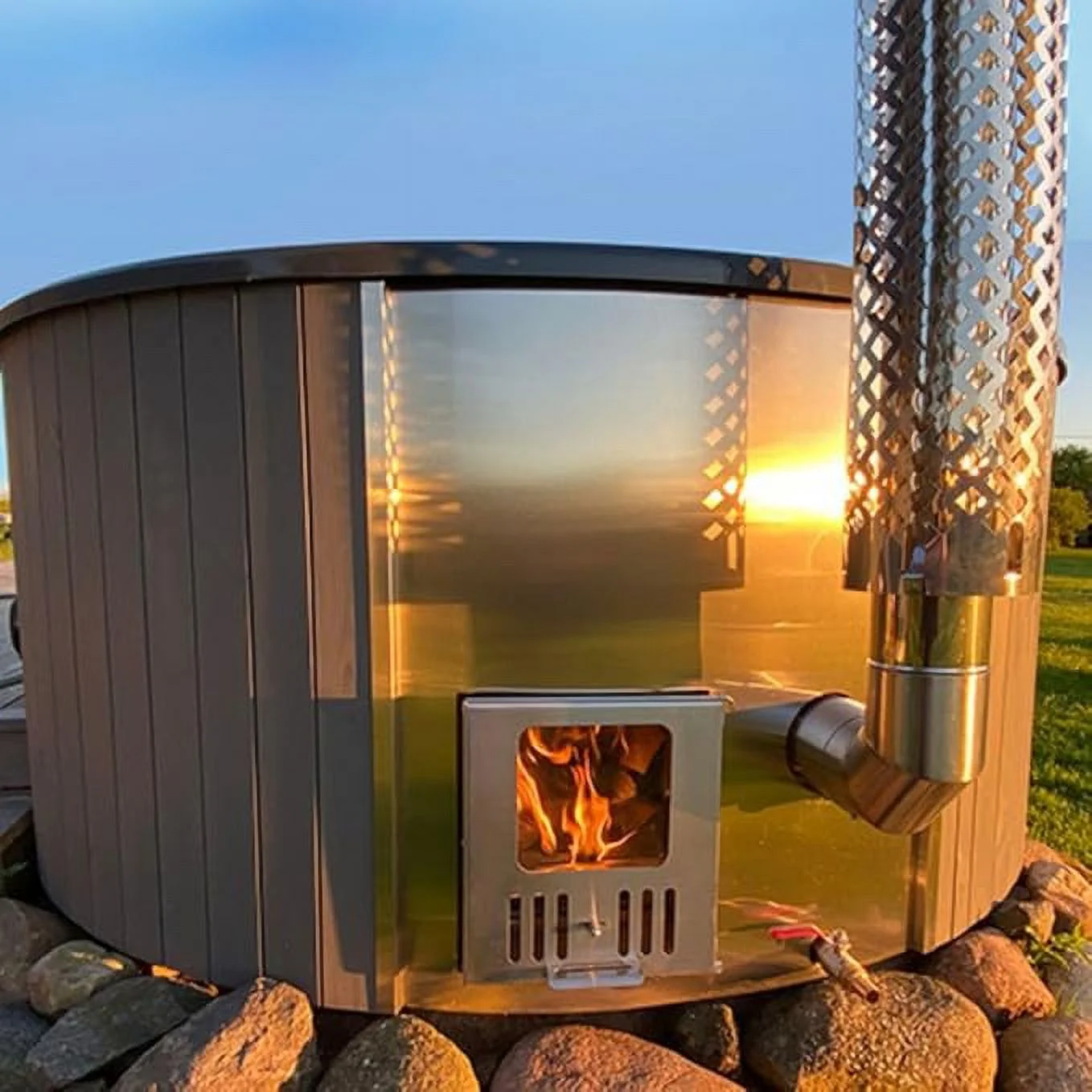 Model S4N Wood-Fired Hot Tub Soak-Series Home Wood-Burning Hot Tub, Natural, Up to 6 Persons, Thermo-Spruce - Image 2