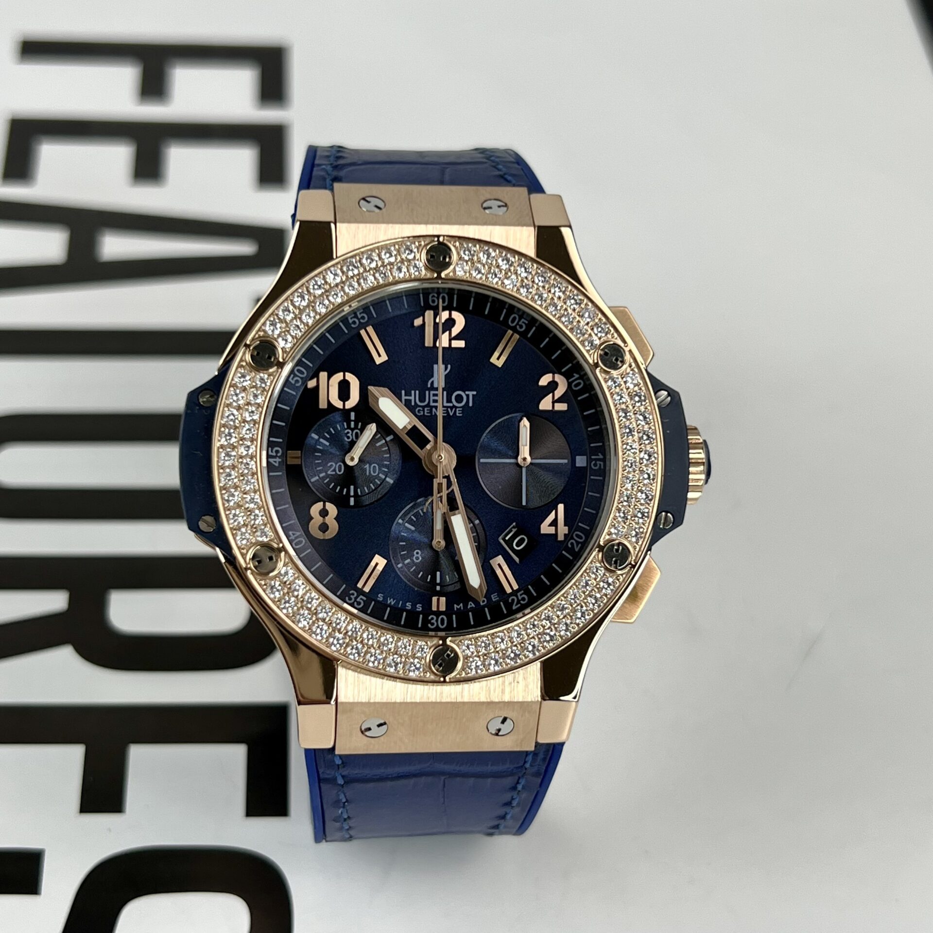 Hublot Replica 1:1 Watch Big Bang Chronograph Blue With Moissanite Bezel 44mm - Elite Watch Atelier
