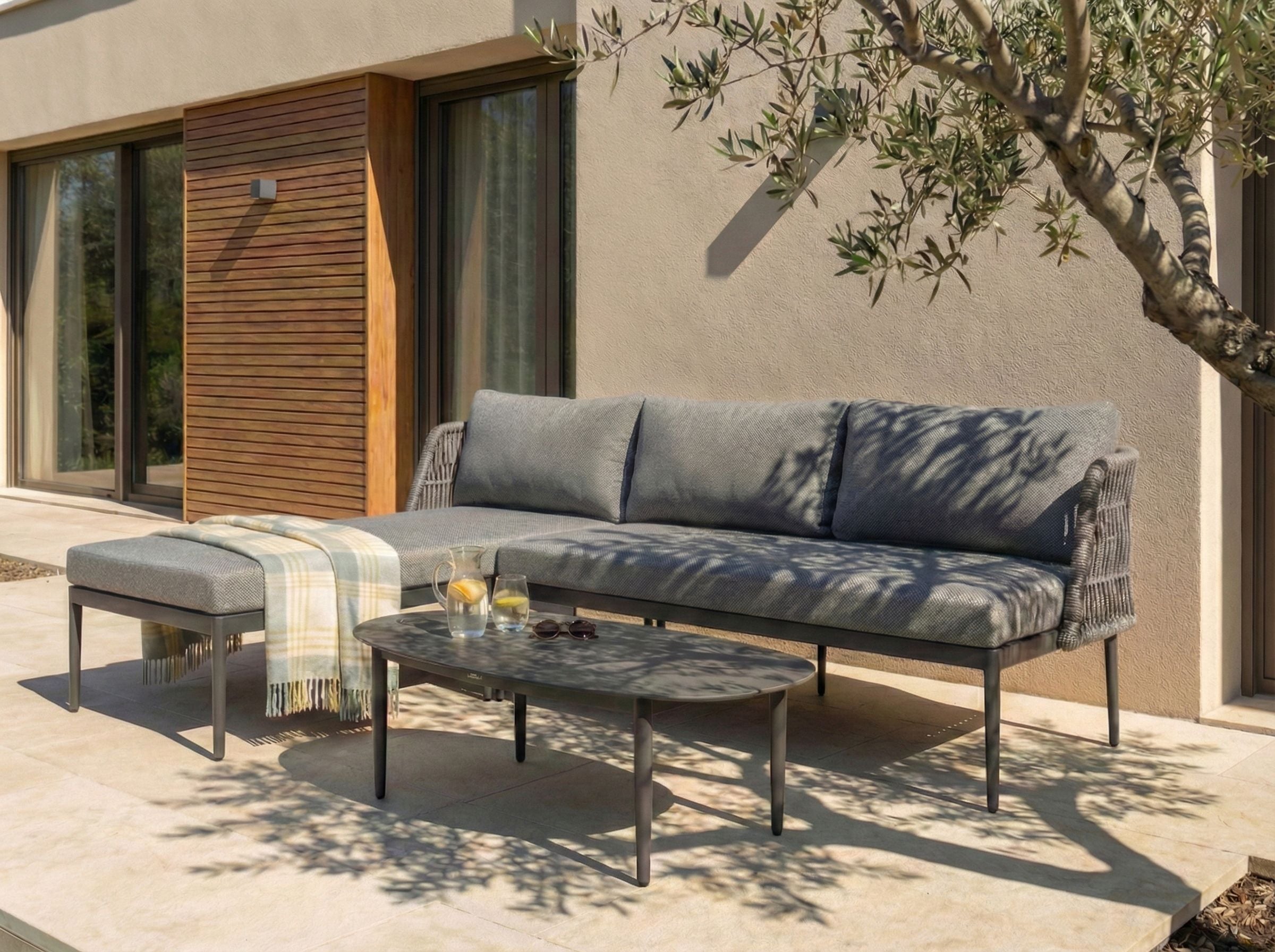Garden Corner Sofa with Table 3 Seater LEFFE Right Hand Metal Grey