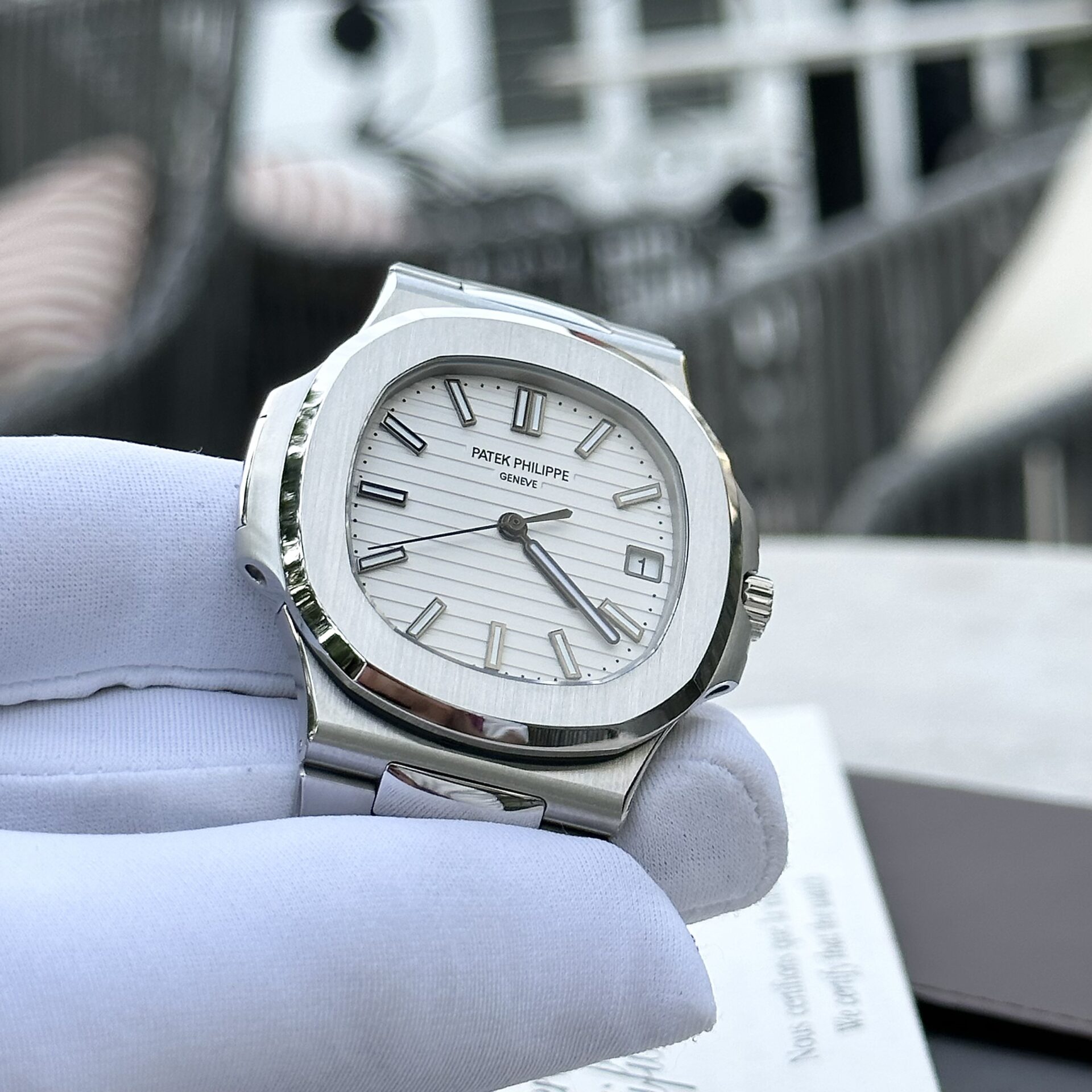 Patek Philippe Nautilus 5711 Rep 1:1 White Dial Luminous Markers Factory 3K 40mm - Top club