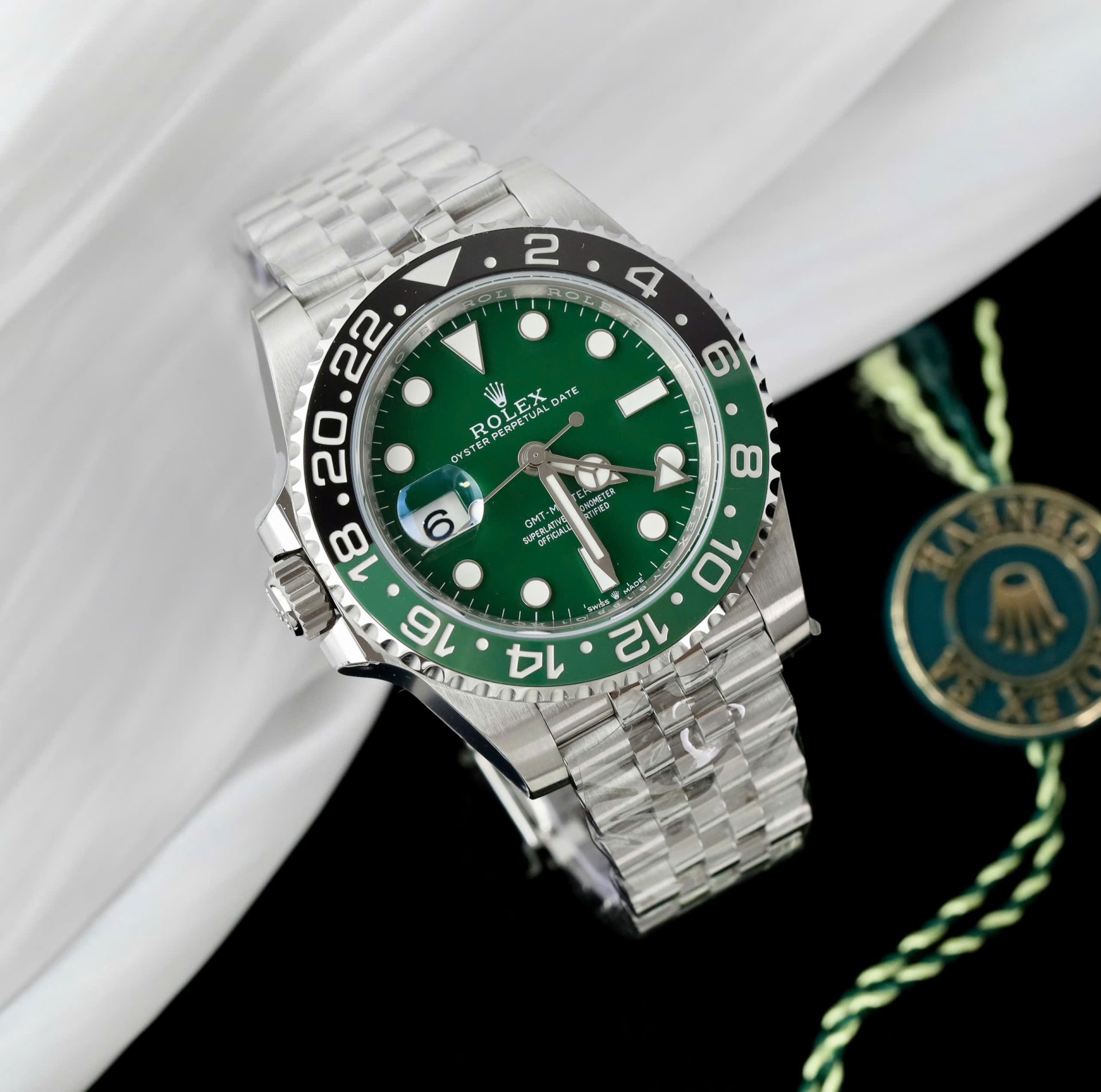 Rolex GMT-Master II 126729VTNR Copies Watch Green Dial Jubilee Strap 40mm - Elite Watch Atelier
