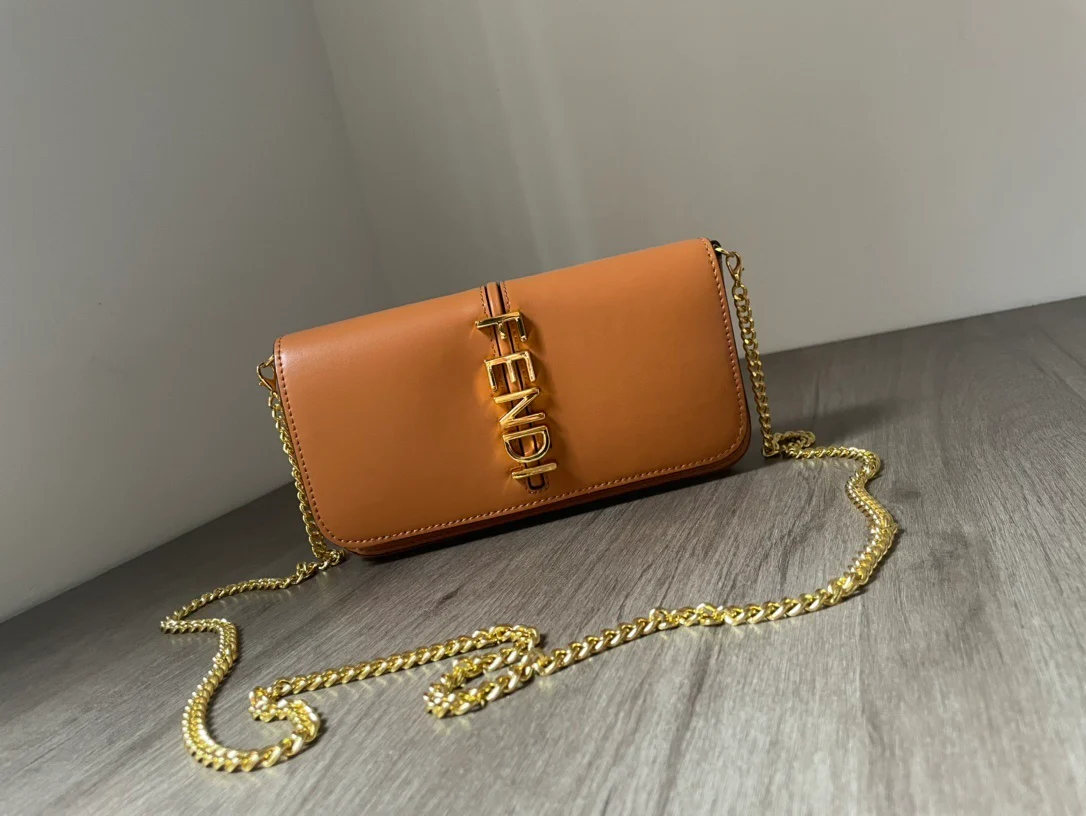 Elegant Fendi Chain Crossbody Bag With Gold - Tone Logo Accent 1121 - Replicaclubs