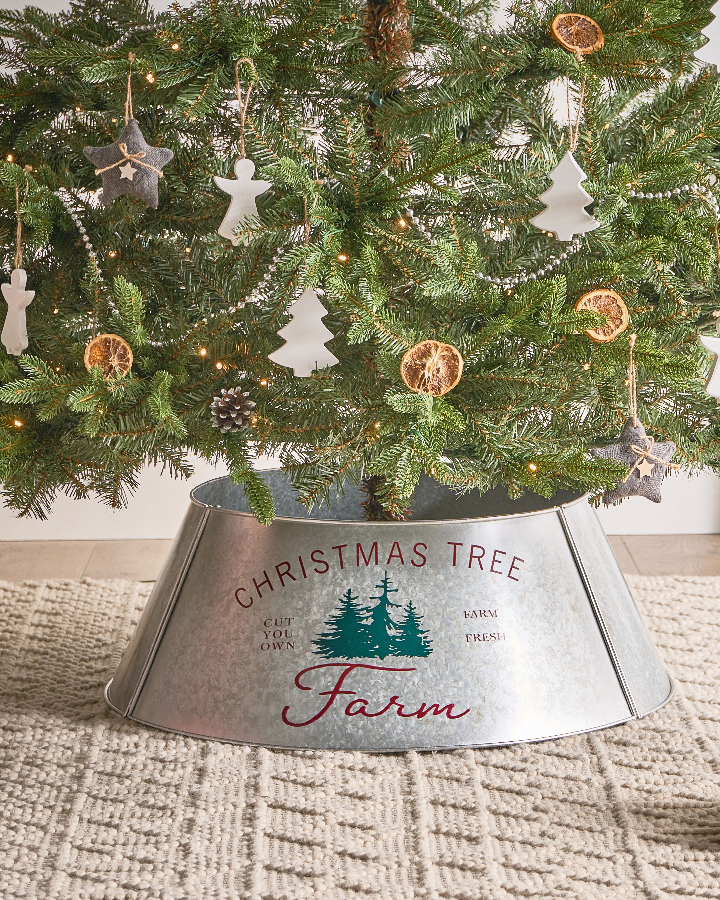 Christmas Tree Collar ROVANIEMI Iron Silver 65 cm