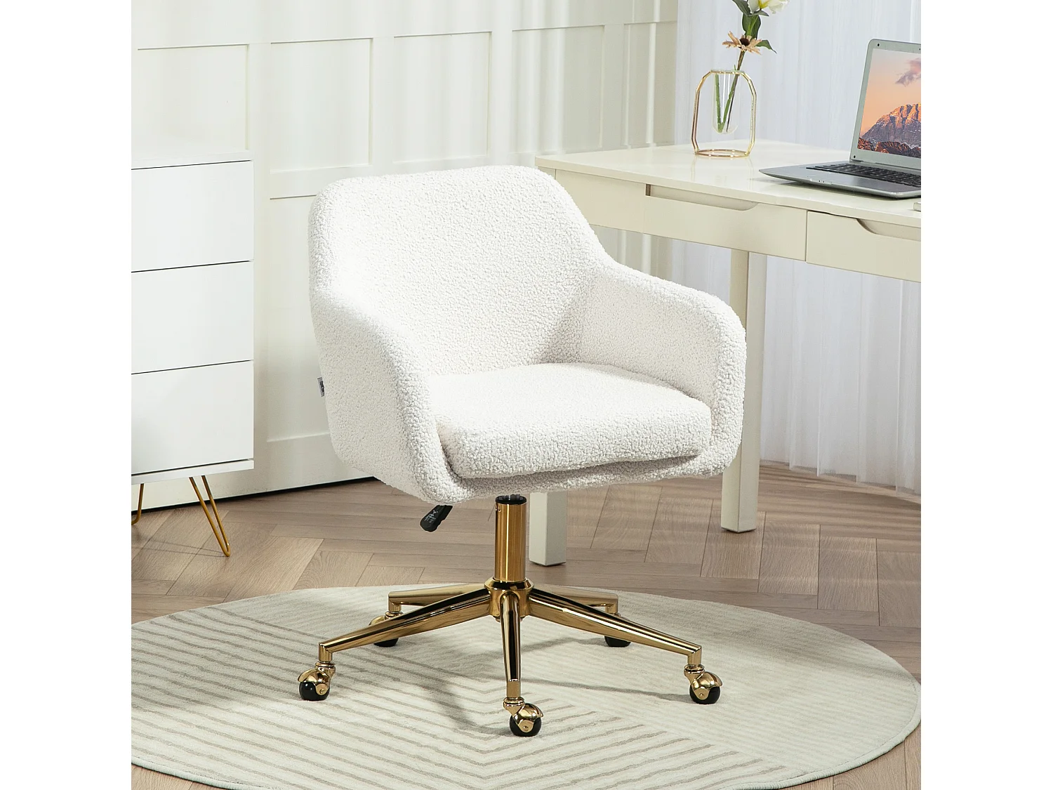 Chaise de bureau pivotante en tissu Teddy beige, réglable en hauteur, cadre en métal doré