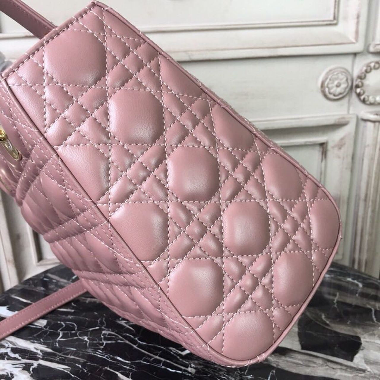 Christian Dior Medium Lady Dior Bag Gold Toned Hardware Dusty Pink For Women 24cm/9in CD1:1High-quality replica