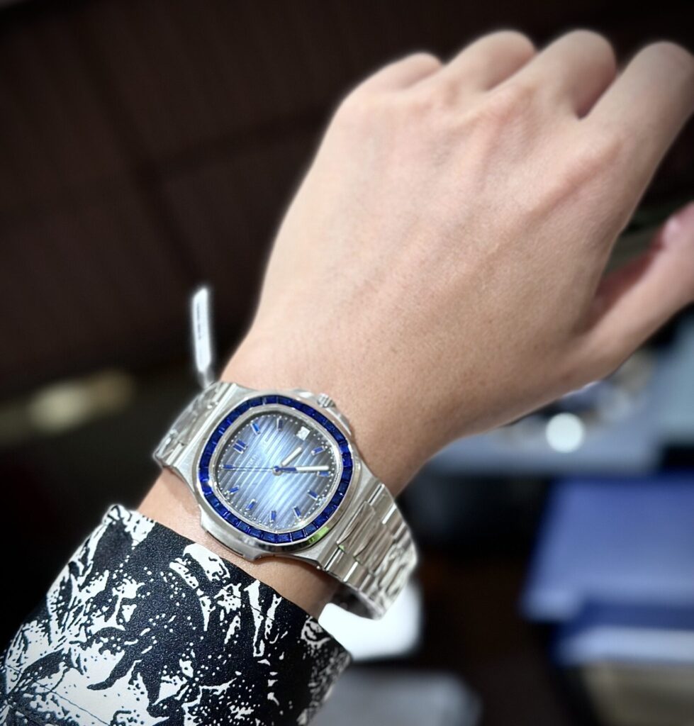 Patek Philippe Nautilus 5723 Replica Watches Custom Benzel Sapphire Blue 40mm - Top club