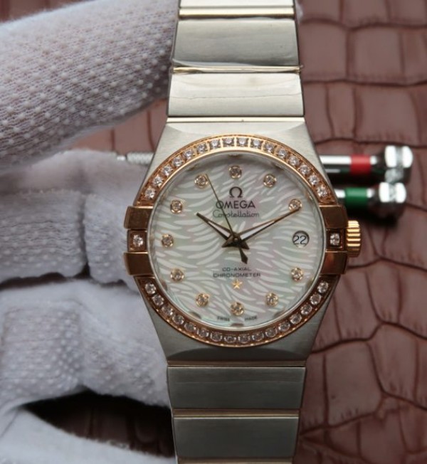Replica Omega V6 Constellation 35mm SS White Dial Diamonds   Bezel Markers RG Bezel A2500 - Elite Watch Atelier