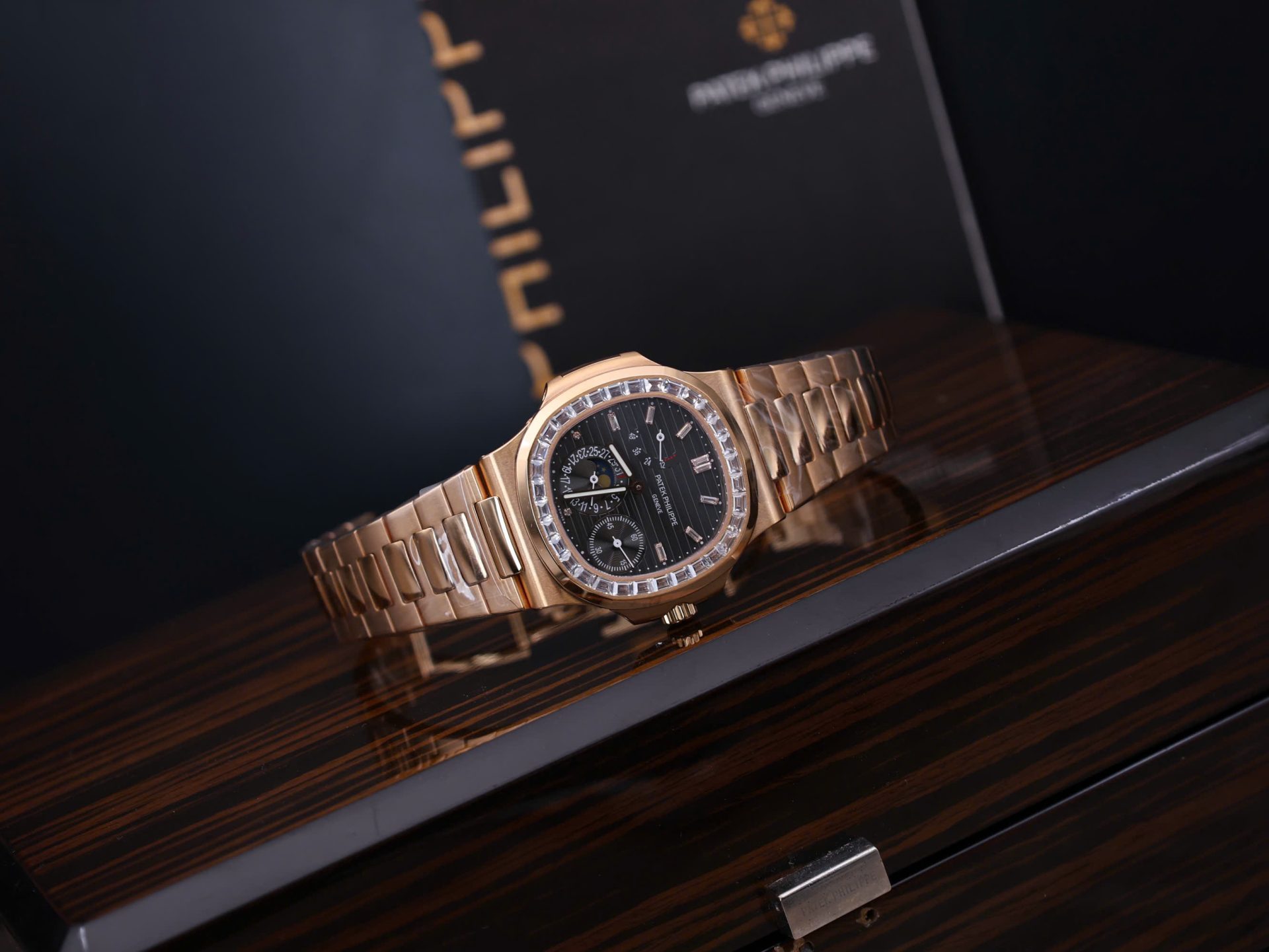 Patek Philippe Nautilus 5724R Replica Watch Custom Gold Wrapped GR Factory 40mm - Top club
